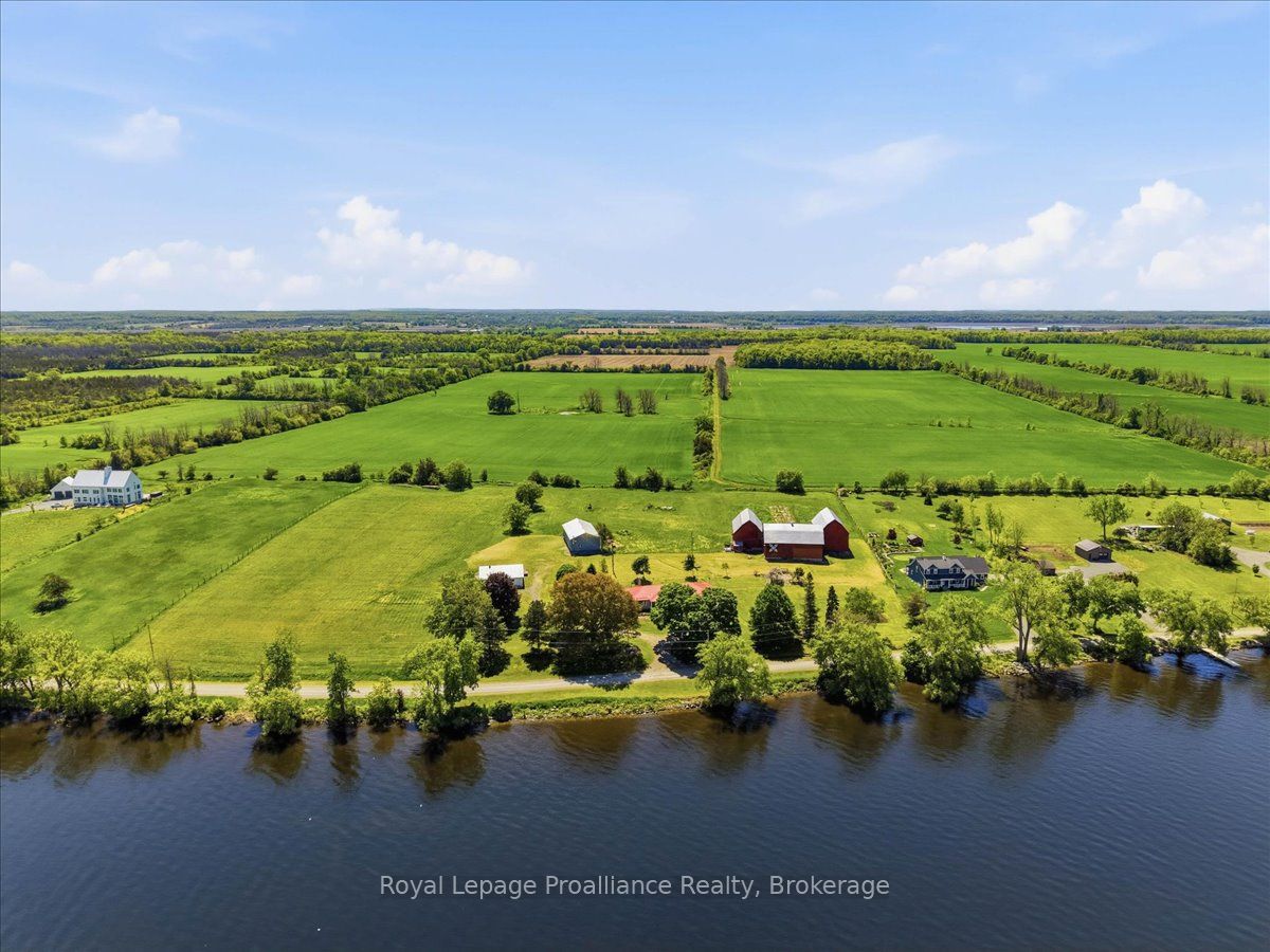 906 N Big Island Road, Prince Edward County, ON, K0K 1W0