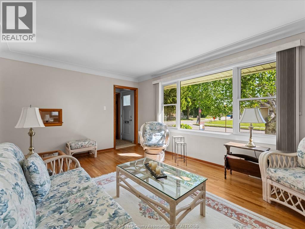 1105 Dot Avenue, Windsor, ON, N9C3H9 photo 5