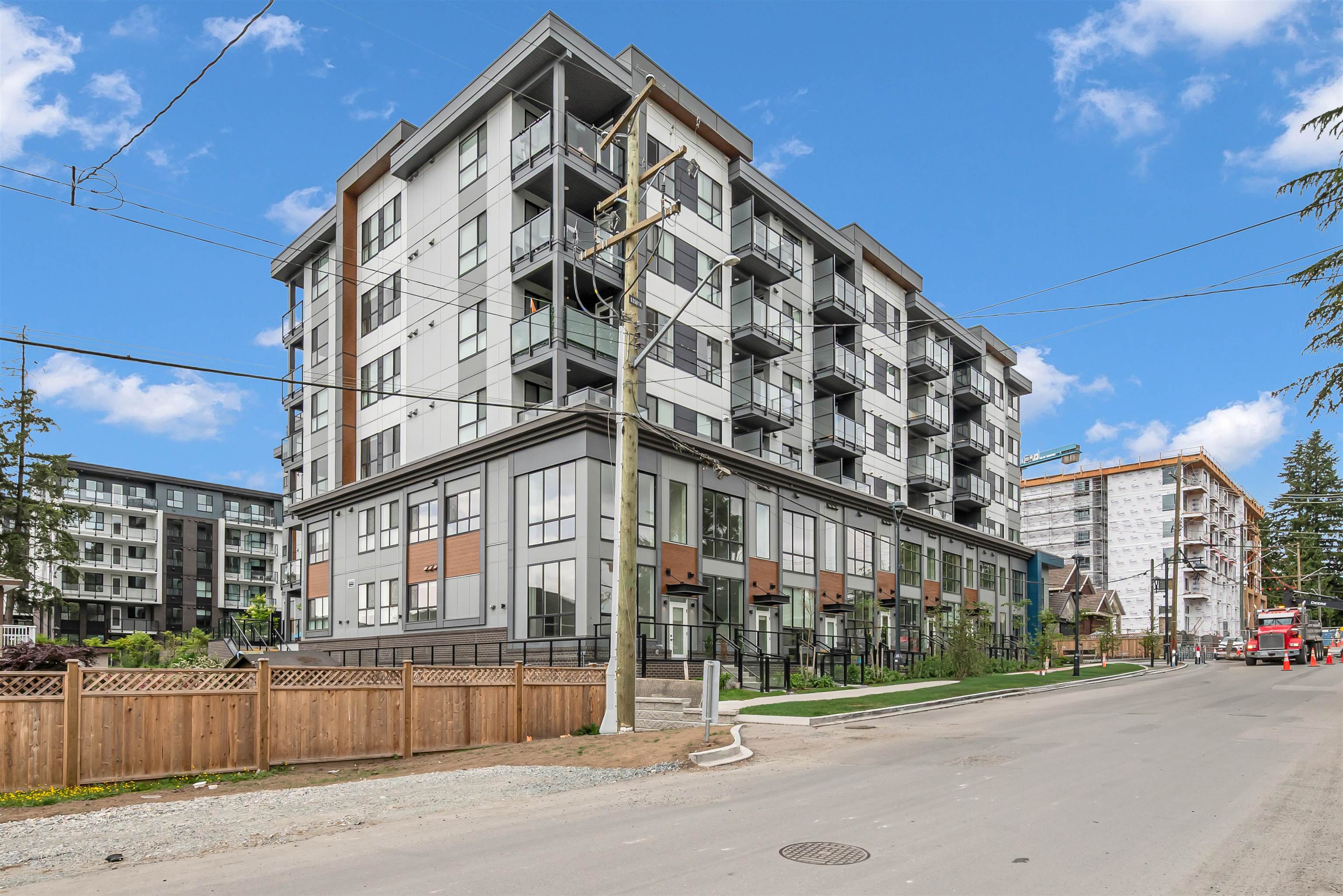 206-13458 95 Avenue, Surrey, BC, V3V 0H1