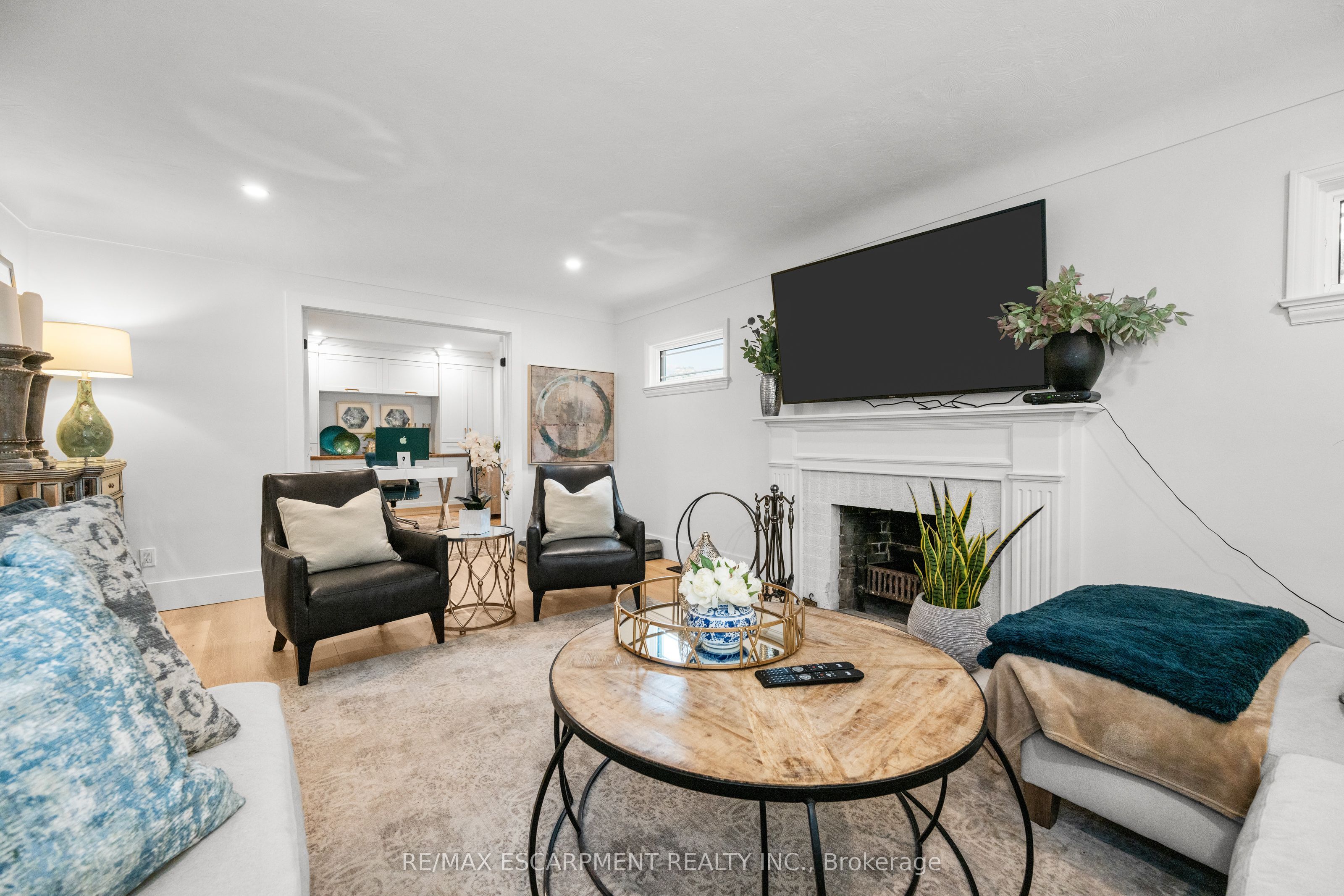 1390 Halifax Place, Burlington, ON, L7S 1J6 photo 4