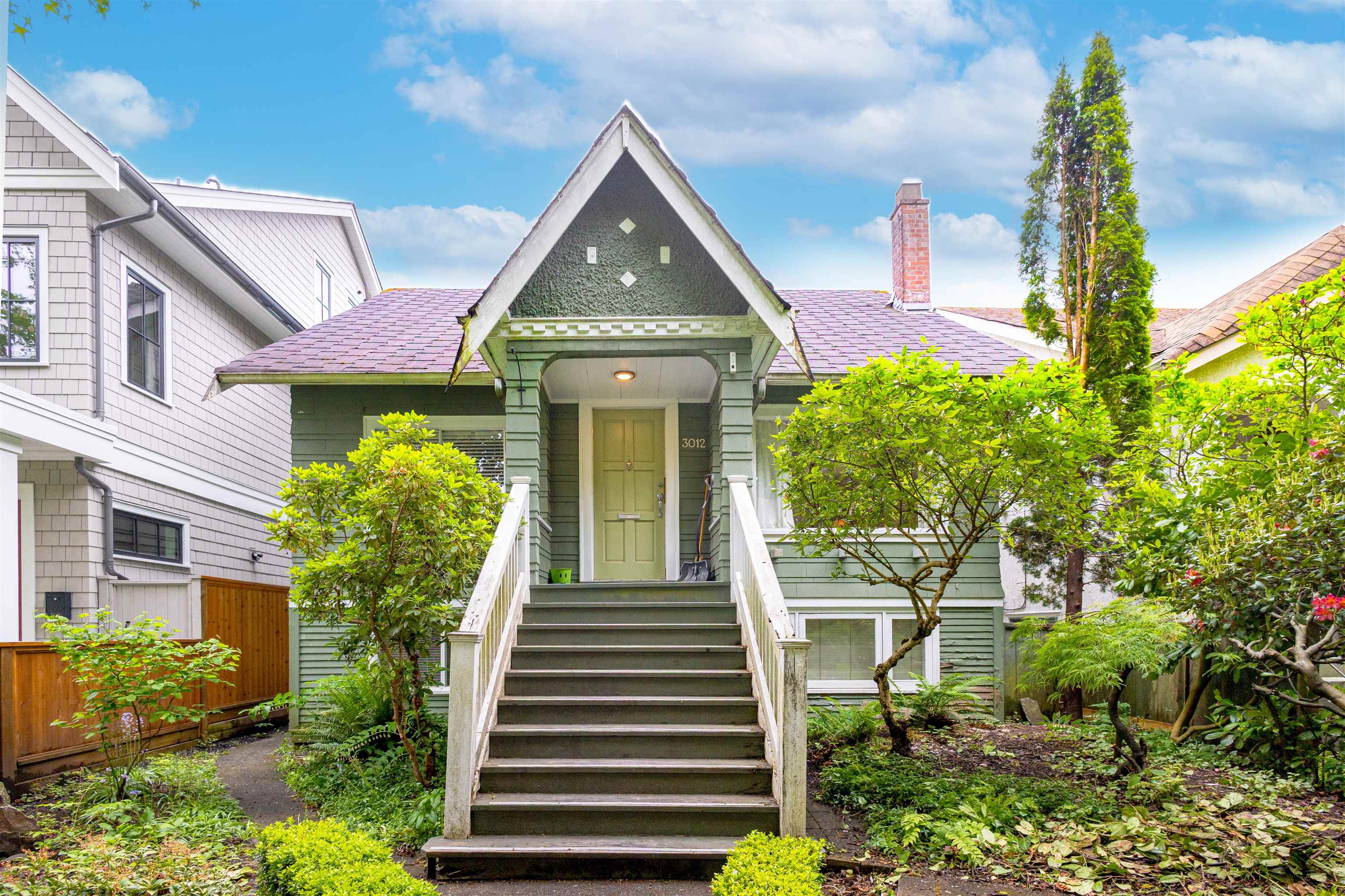 3012 14th Avenue W, Vancouver, BC, V6K 2X8