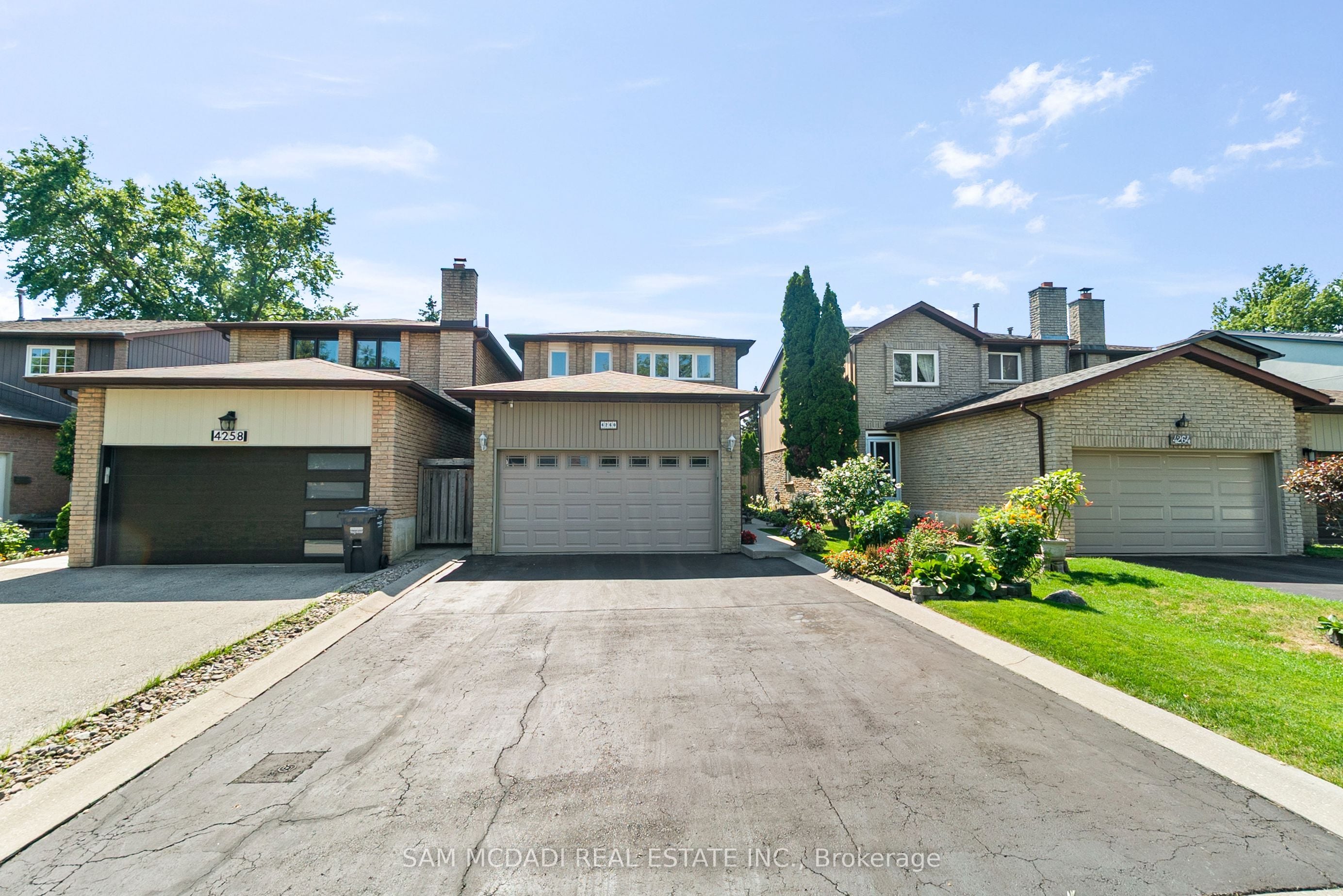 Additional image 3 of 4260 Shelby Crescent, Mississauga, ON, L4W 3N5