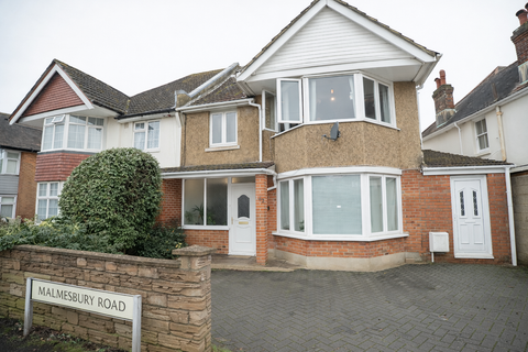Room 6, 162 Malmesbury Road SO15