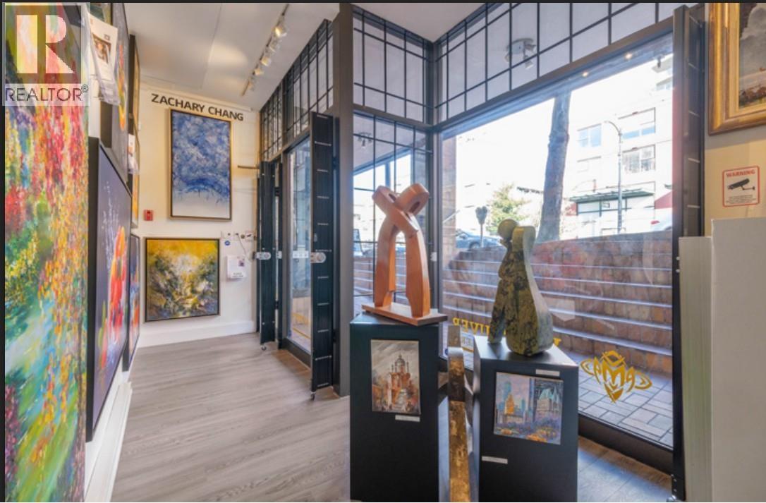 2235 Granville Street, Vancouver, BC, V6H3G1