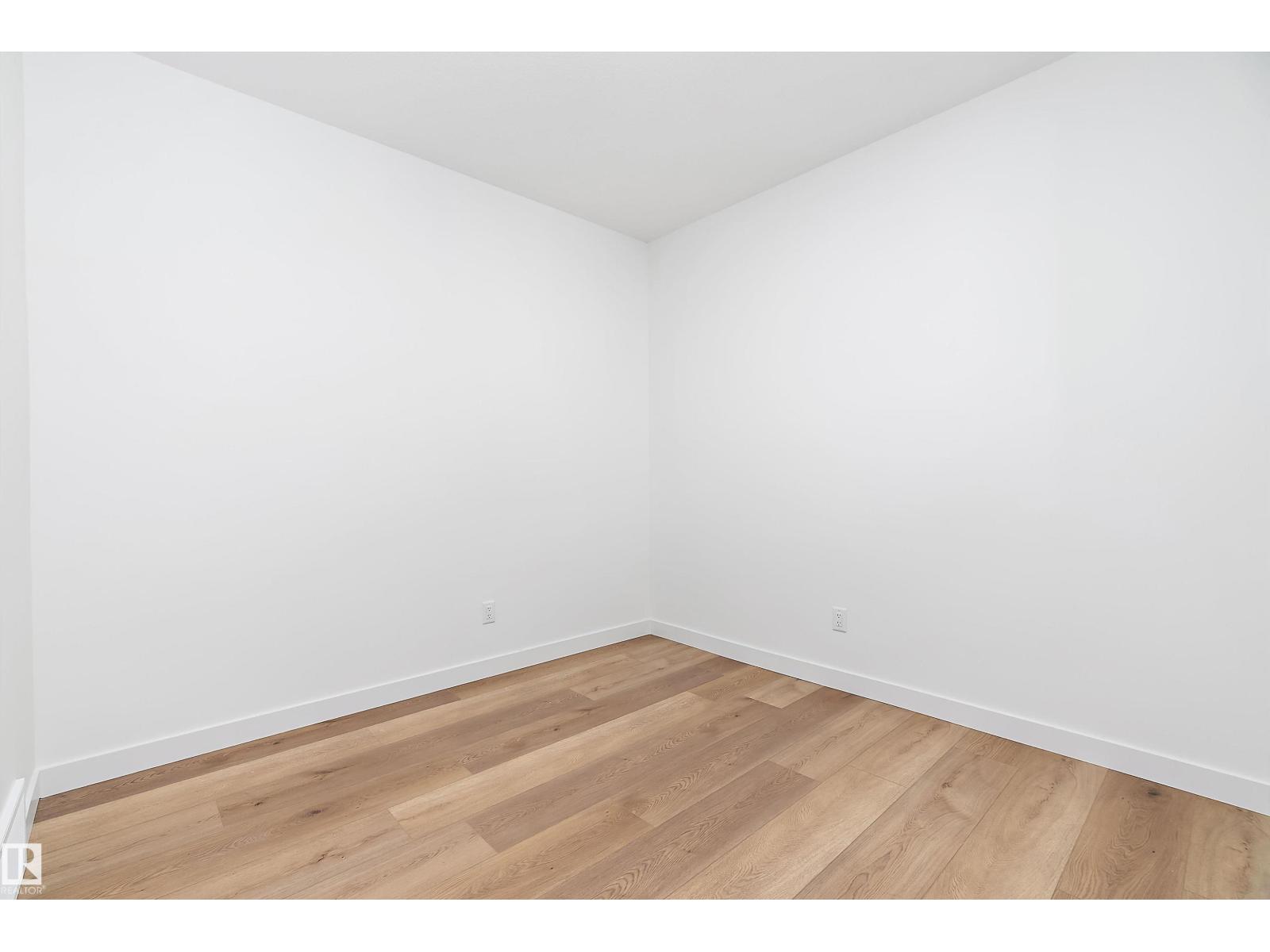 1132 Goldfinch Crescent NW, Edmonton, AB, T5S0R1 photo 3