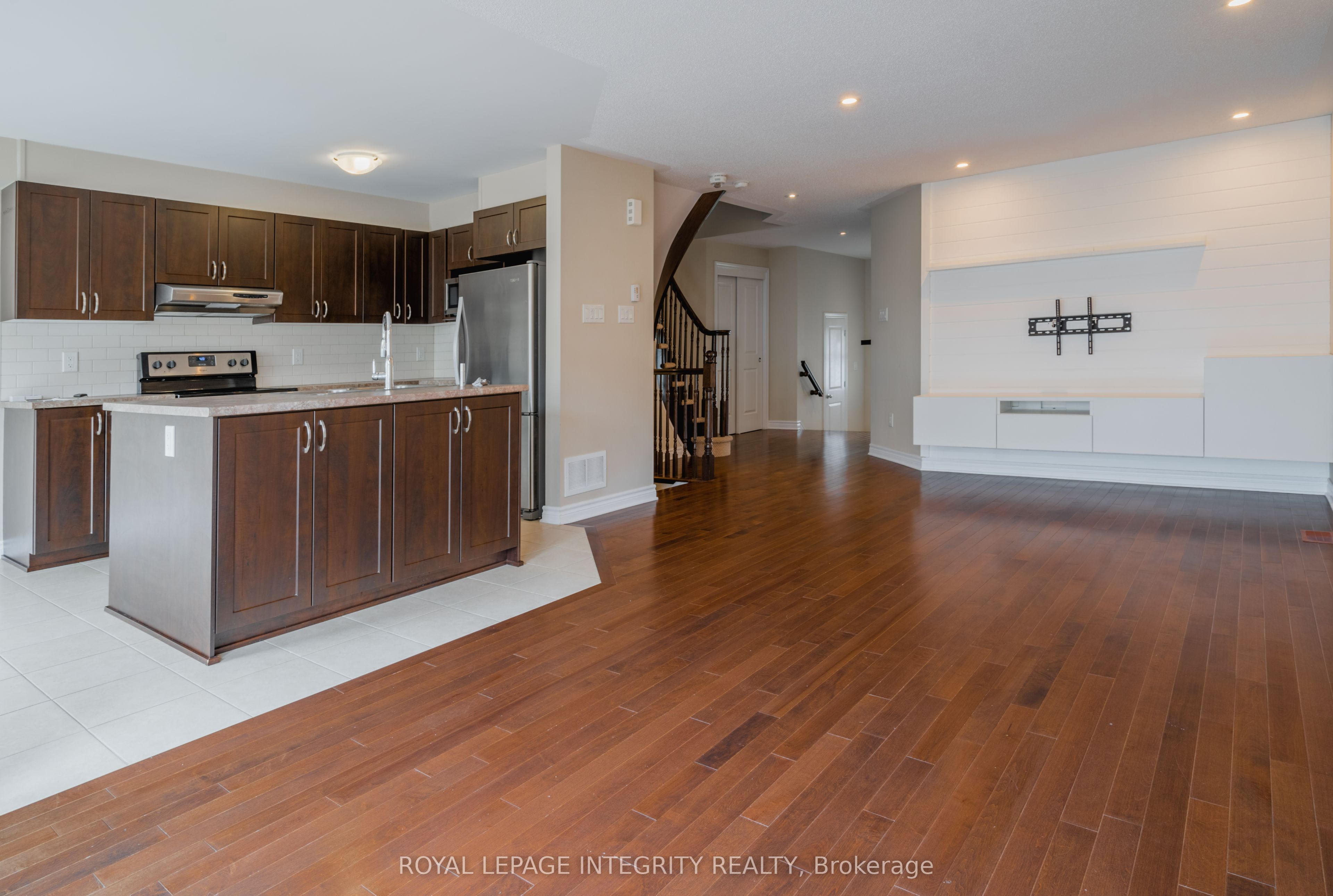 71 Fallengale Crescent, Ottawa, ON, K2T 0K9 photo 4