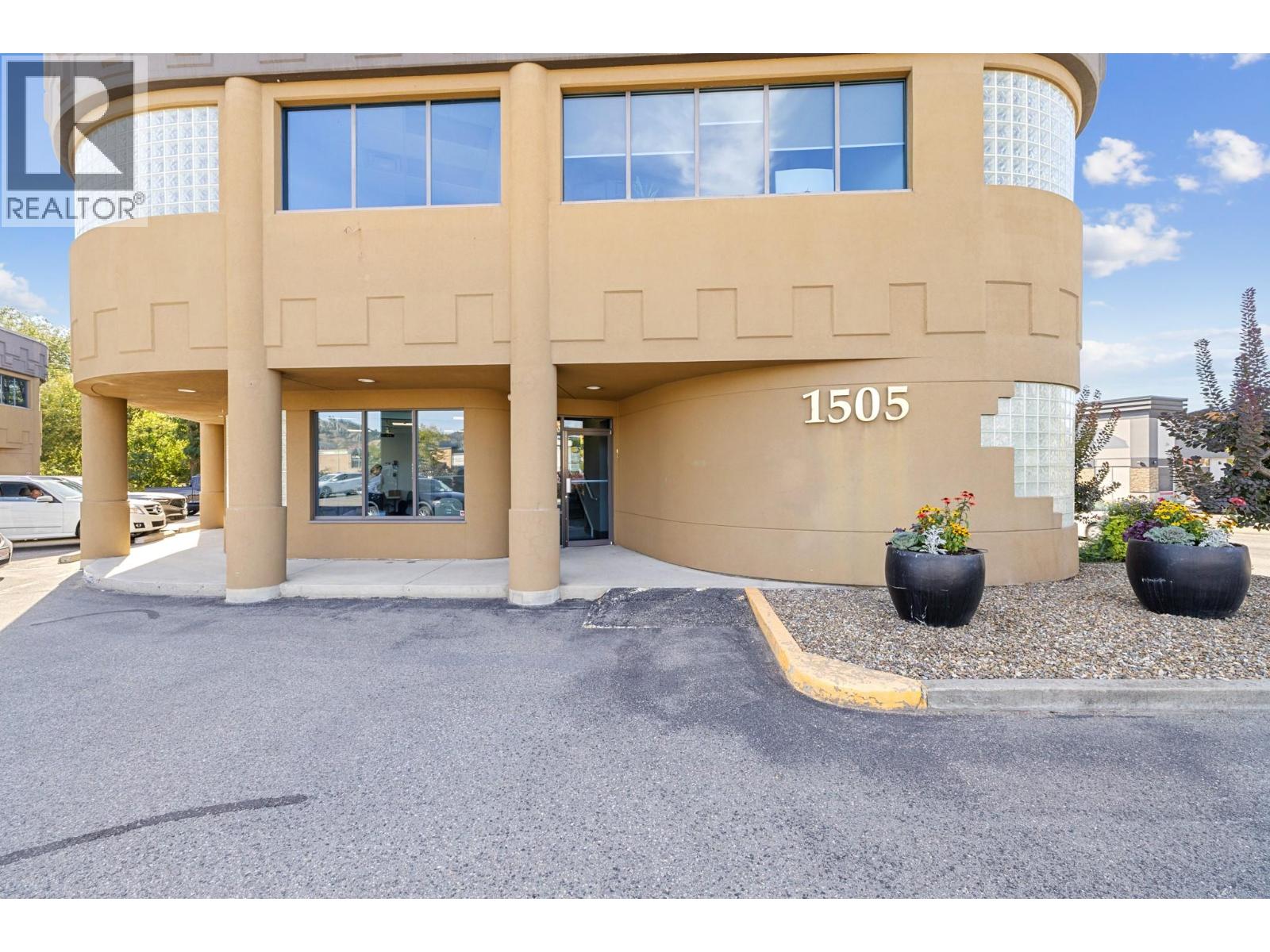 203-1505 Harvey Avenue, Kelowna, BC, V1Y6G1