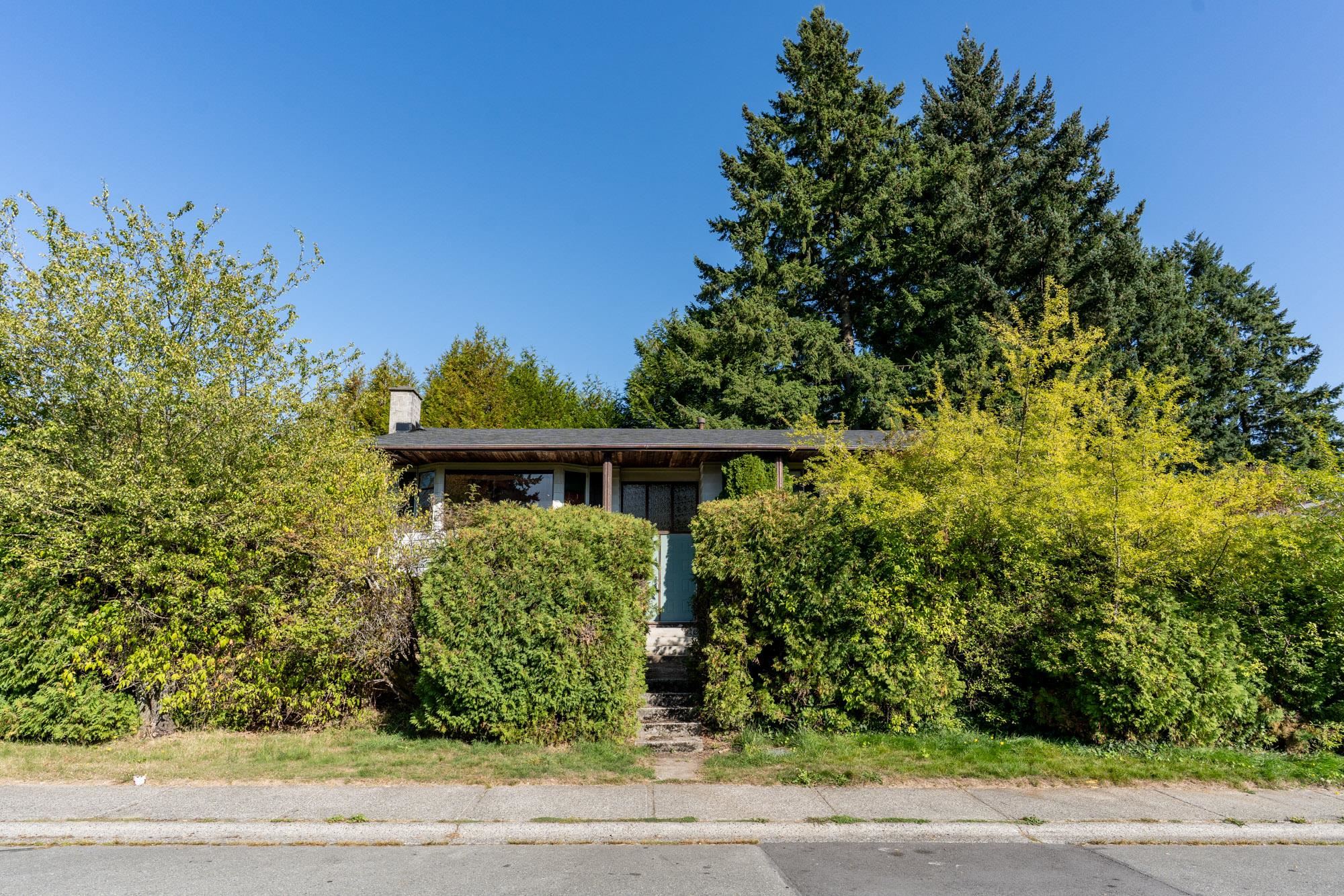 7946 116a Street, Delta, BC, V4C 5Y4
