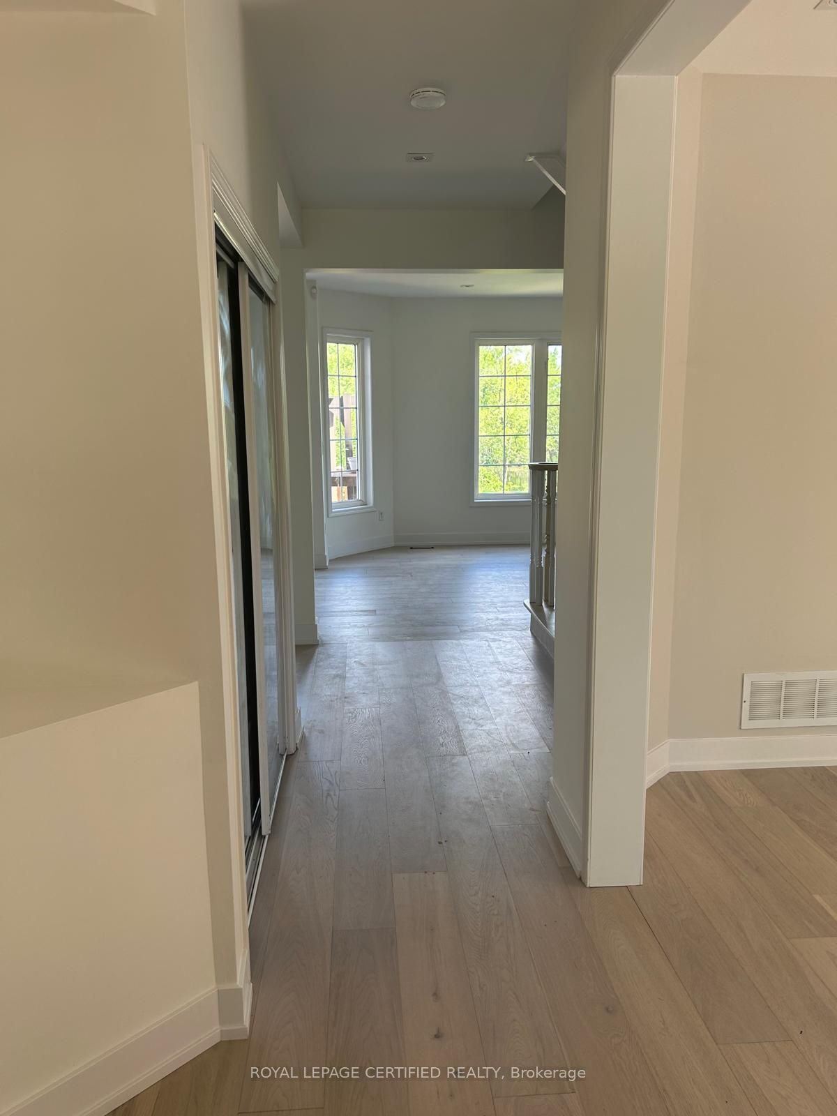 Additional image 6 of 5612 Thorn Lane, Burlington, ON, L7L 6T5
