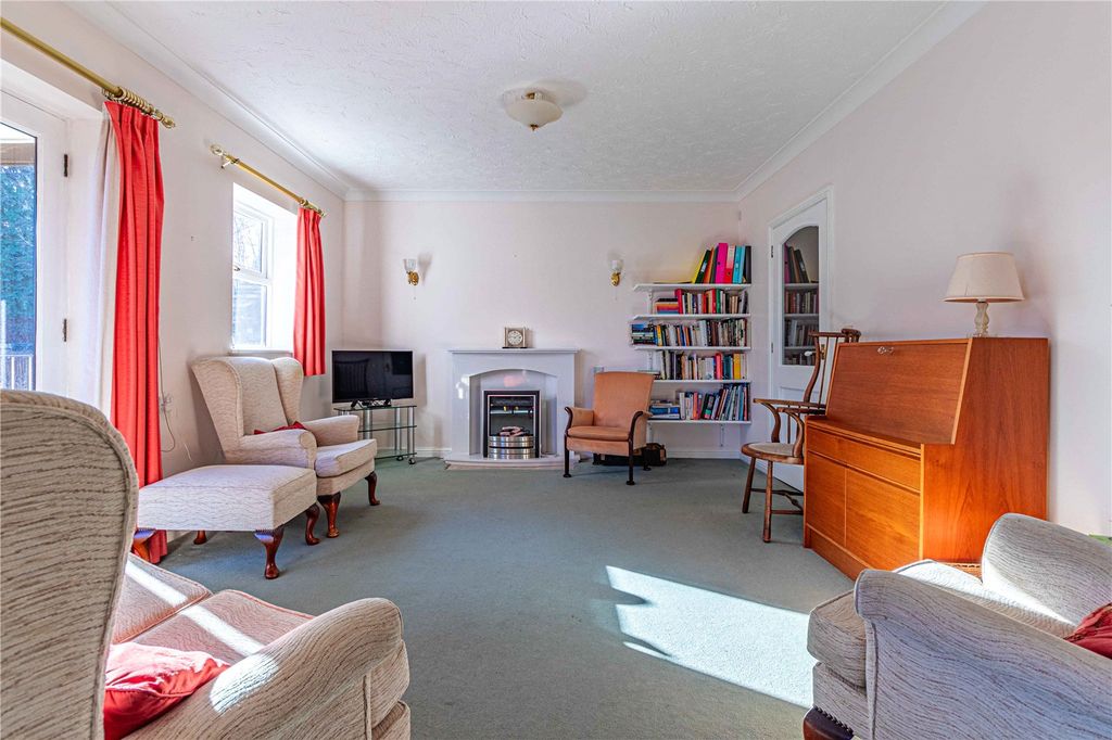 Additional image 5 of 2 bed flat for saleWatling Street, Radlett, Hertfordshire WD7