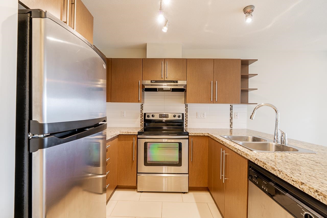 413-2088 Beta Avenue, Burnaby, BC, V5C 0C8 photo 5