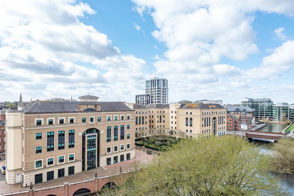 Additional image 11 of 2 bed flat for saleCarraway Street, Reading RG1