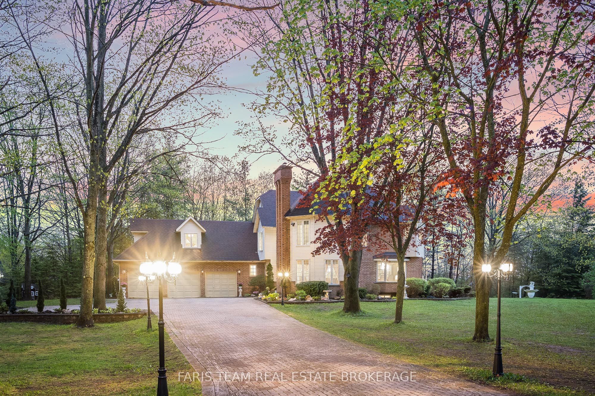 4 Mills Circle, Springwater, ON, L9X 0J7 photo 2