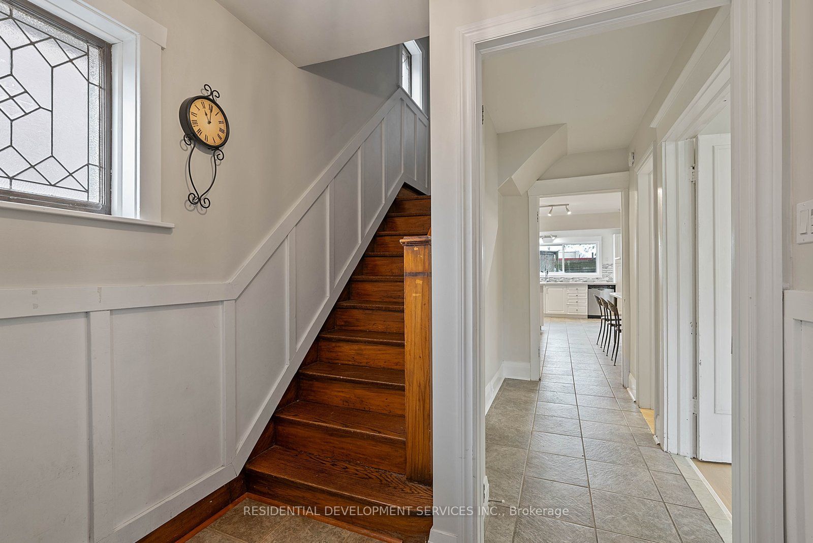 363 Strathmore Boulevard, Toronto, ON, M4C 1N4 photo 3
