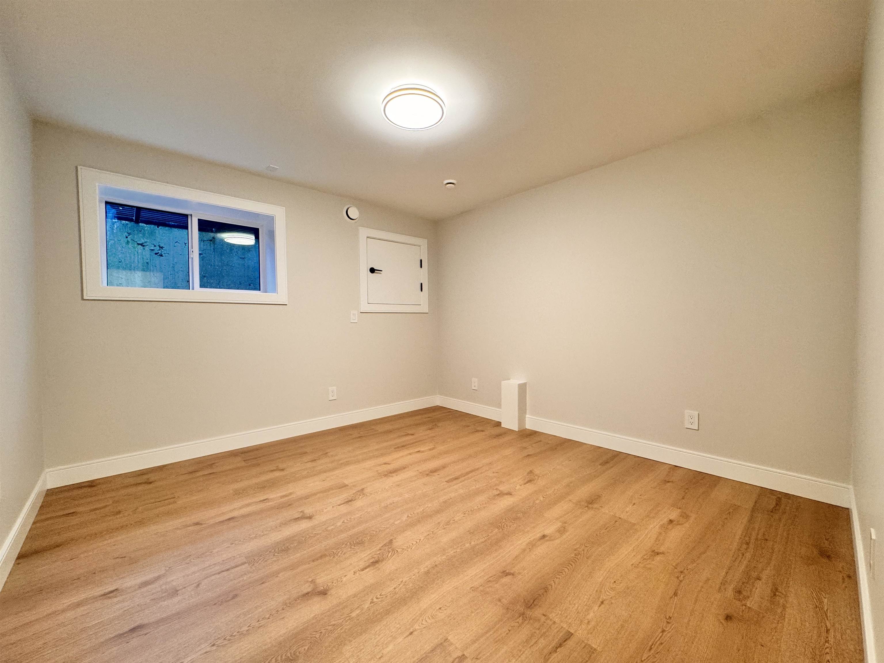 S1-6680 Waltham Avenue, Burnaby, BC, V5H 3V8 photo 5