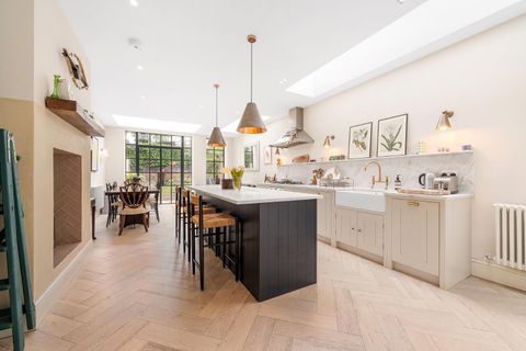 Morrish Road SW2