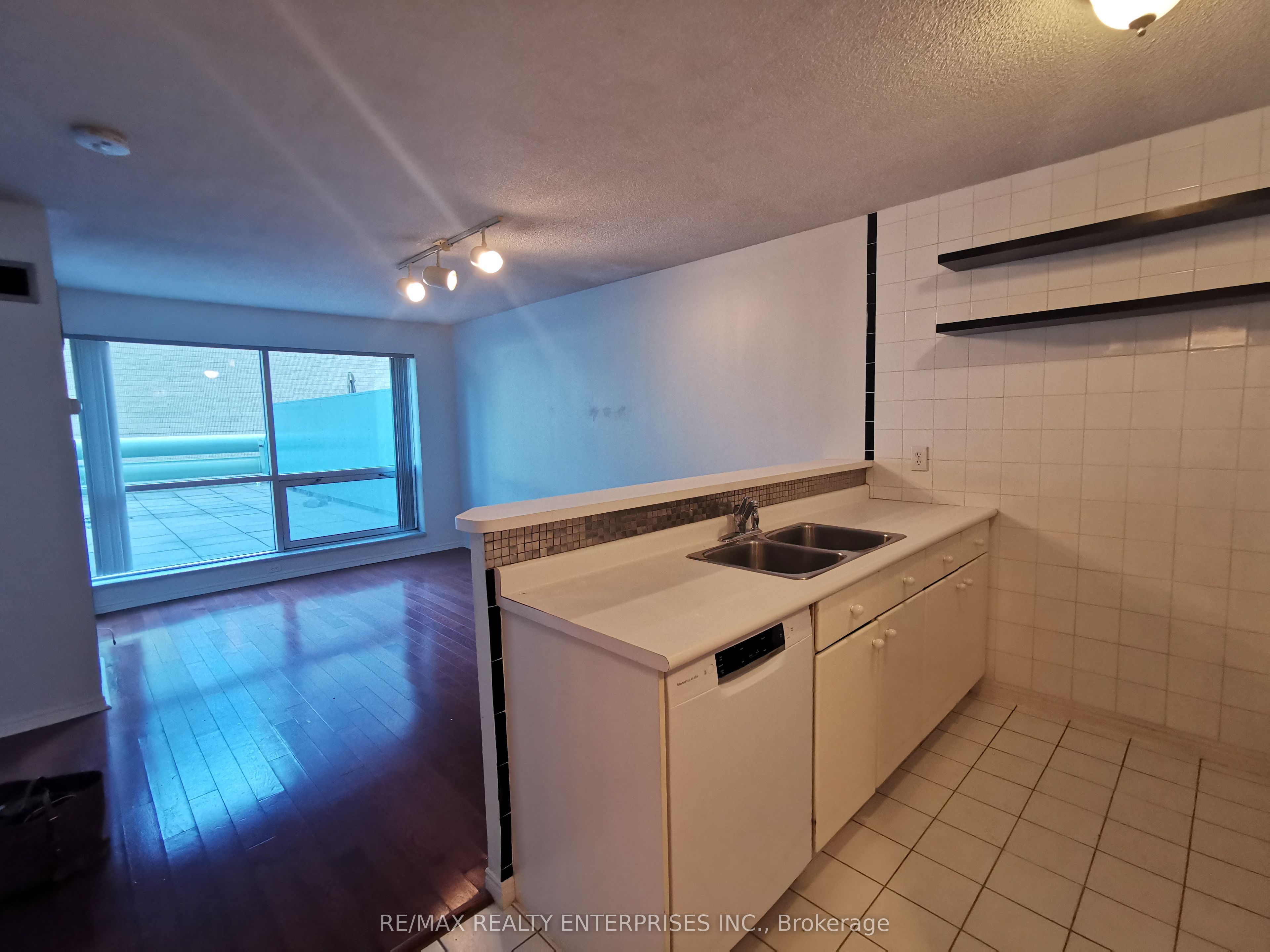 Additional image 4 of 309-10 Queens Quay, Toronto, ON, M5J 2R9