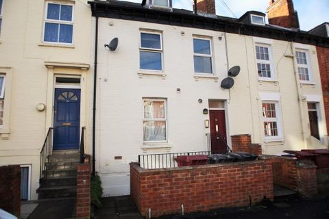 Zinzan Street, Reading, Berkshire RG1