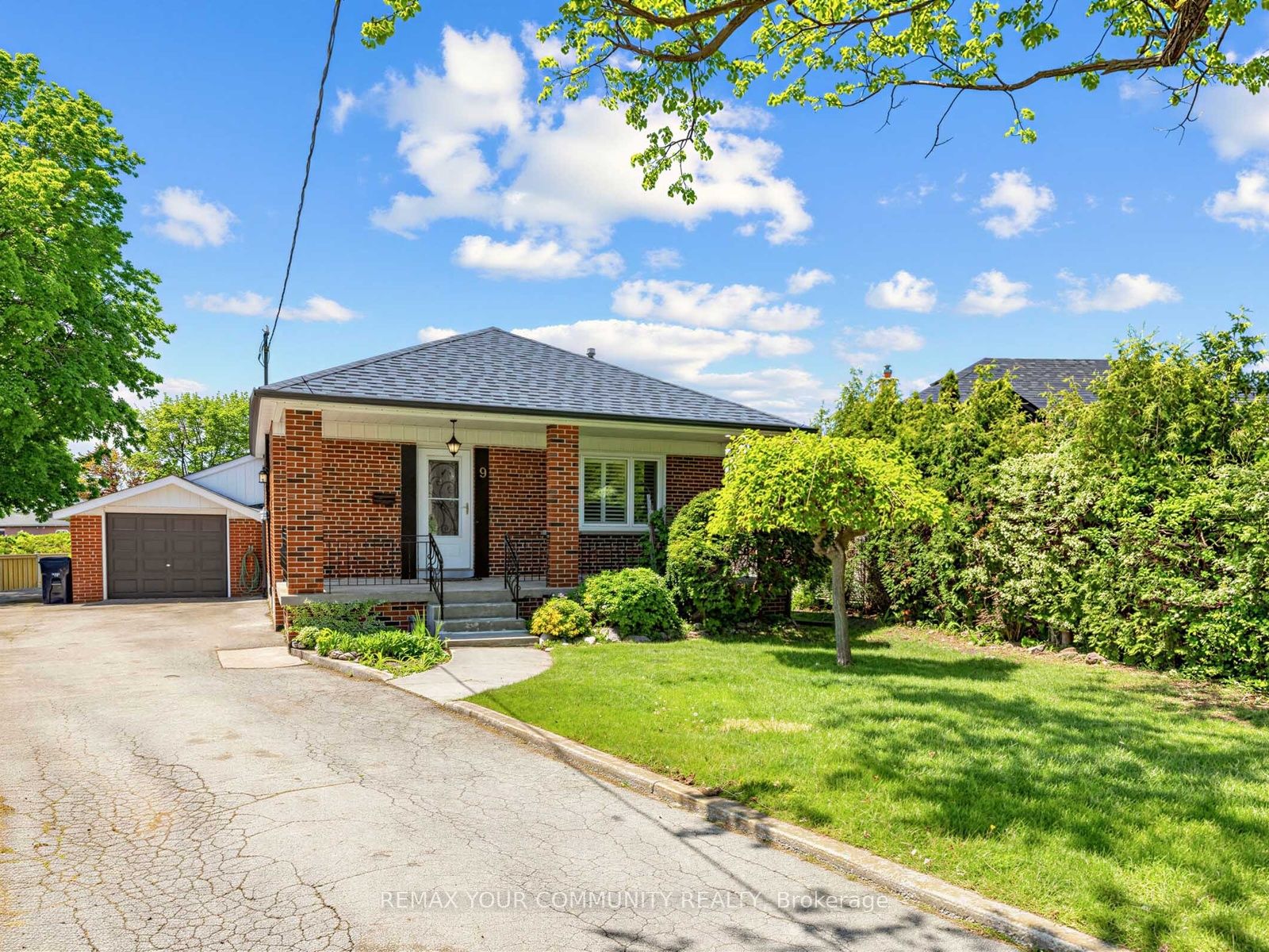 9 Letchworth Crescent, Toronto, ON, M3M 1Y7 photo 2