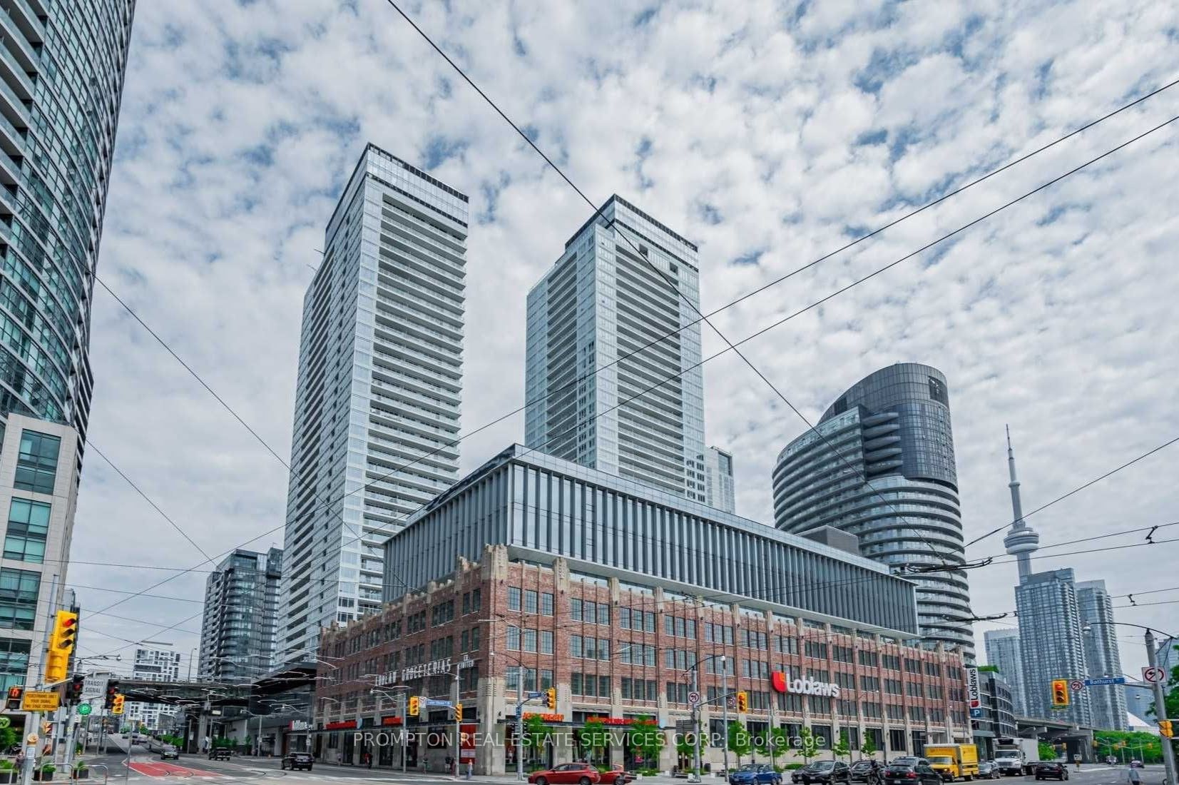 3810-17 Bathurst Street, Toronto, ON, M6A 2E1