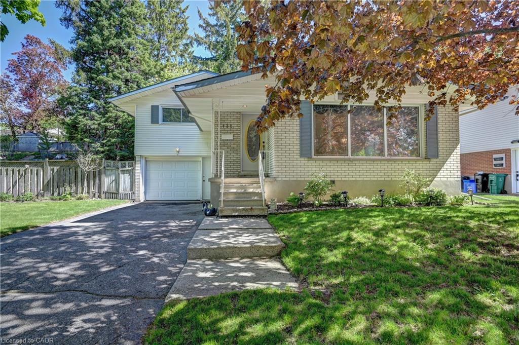 132 Forest Hill Drive, Kitchener, ON, N2M 4G3 photo 2