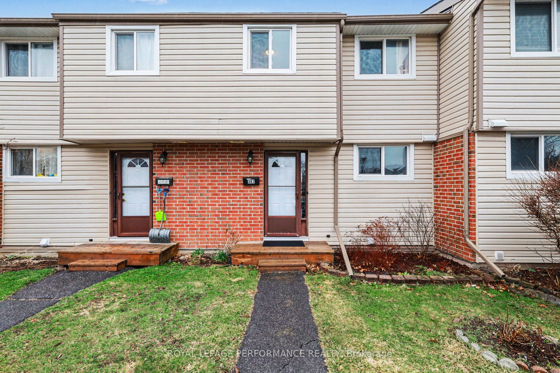 307-1441 Palmerston Drive, Ottawa, ON, K1J 8N9
