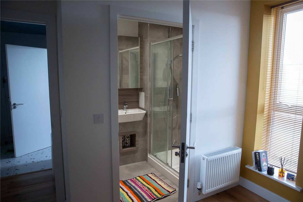 Additional image 13 of 2 bed flat for saleCorys Road, Rochester, Kent ME1