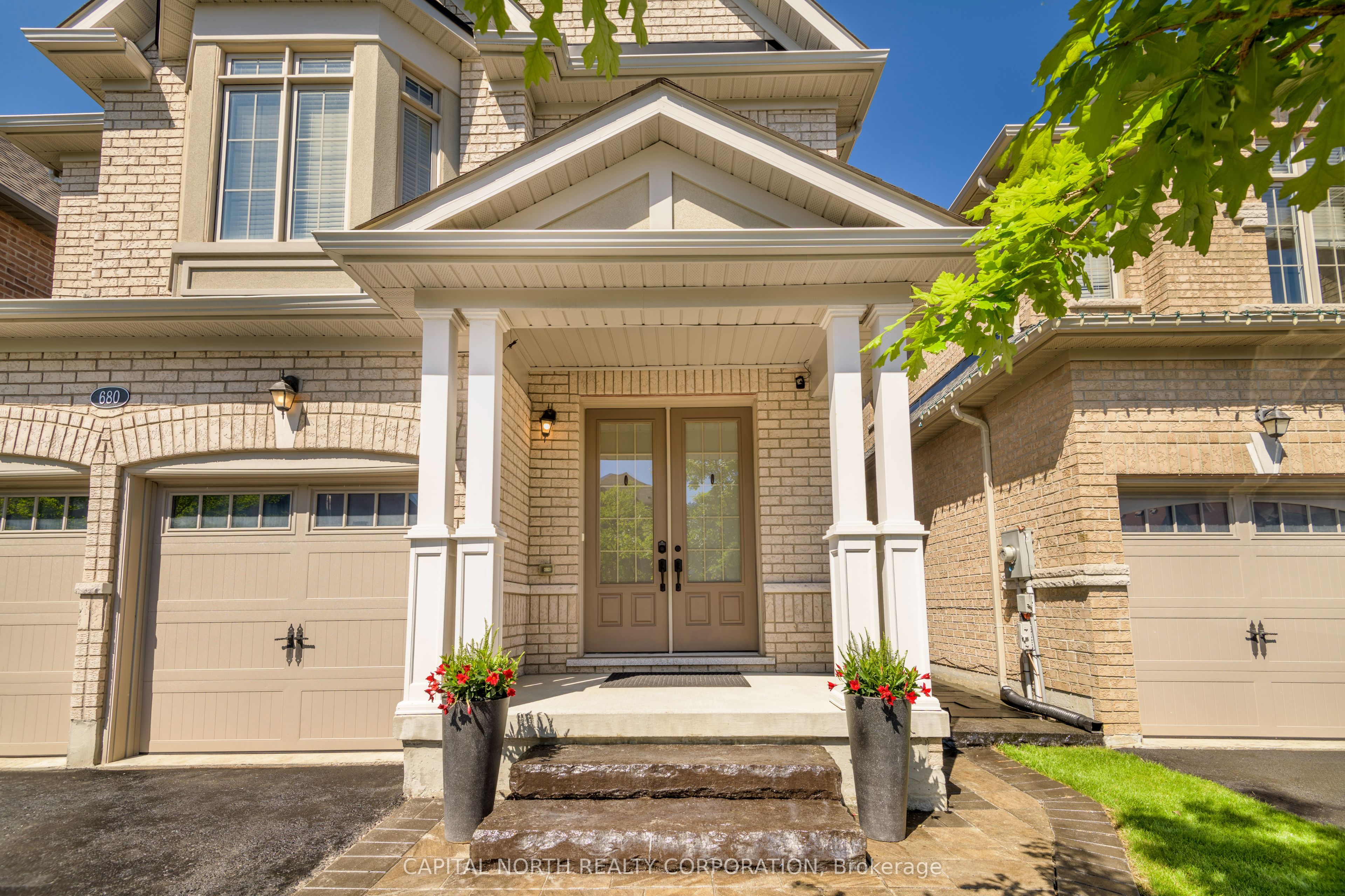 Additional image 2 of 680 Mcgregor Farm Trail, Newmarket, ON, L3X 0H3