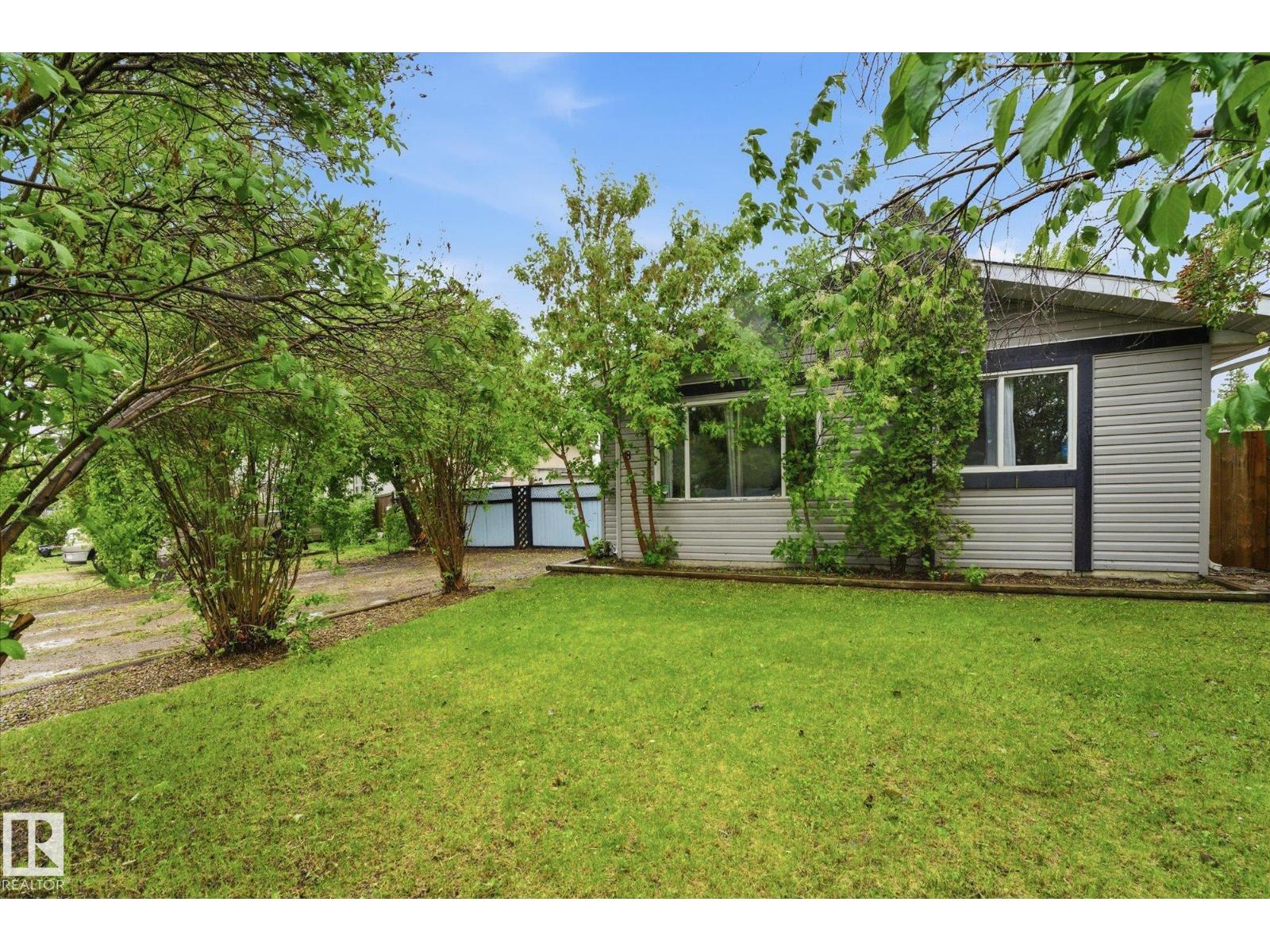8 Golden Spike Road, Stony Plain, AB, T7Z1H3