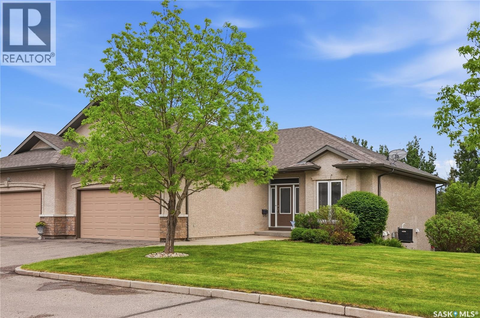 11-301 Cartwright Terrace, Saskatoon, SK, S7T1E2