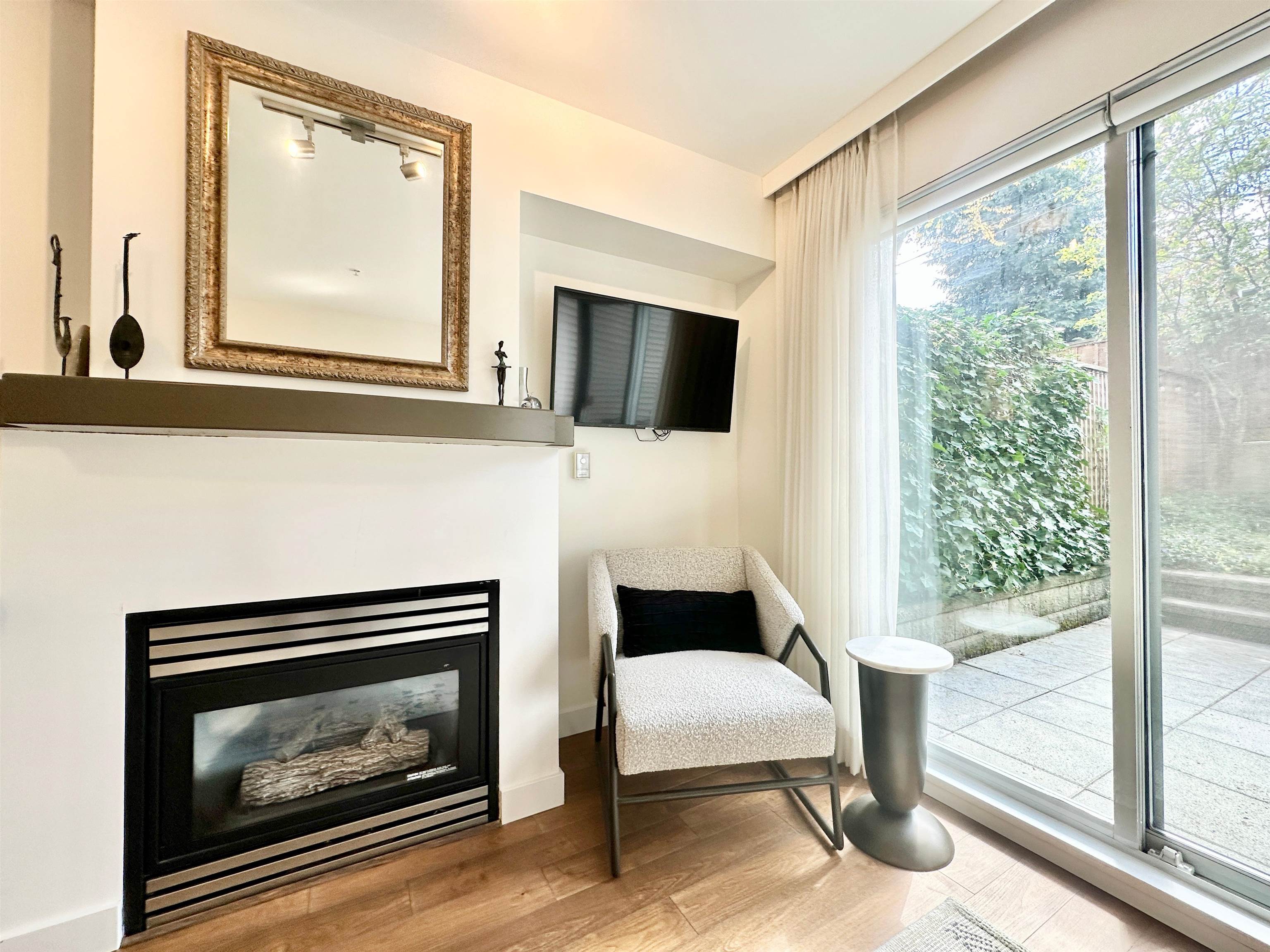 3160 4th Avenue W, Vancouver, BC, V6K 1R7 photo 4