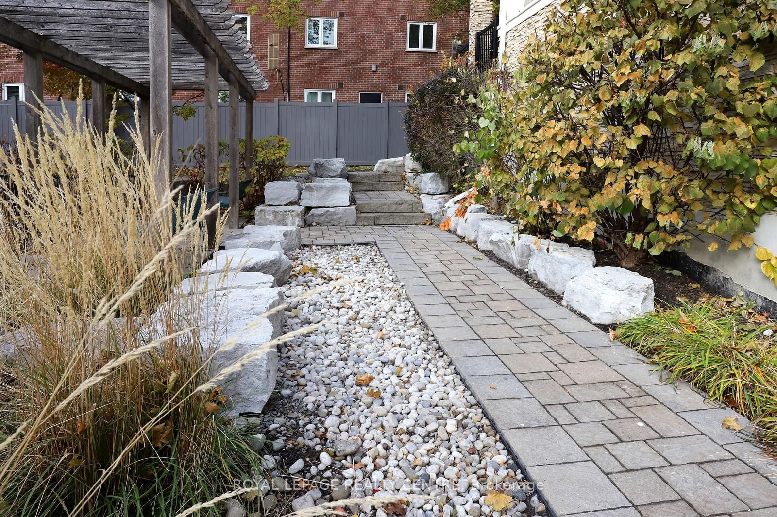 Additional image 3 of 10-3077 Cawthra Road, Mississauga, ON, L5A 2X4