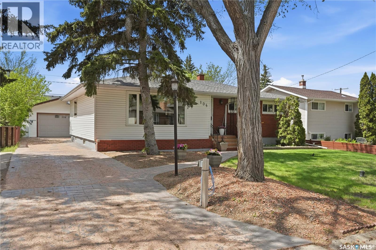 104 Marsh Crescent, Regina, SK, S4S6B4