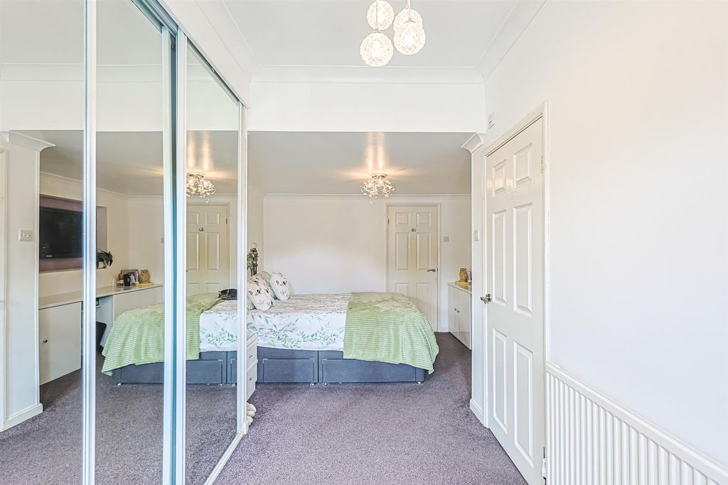 Additional image 13 of 4 bed detached bungalow for saleEthelbert Road, Rochford SS4