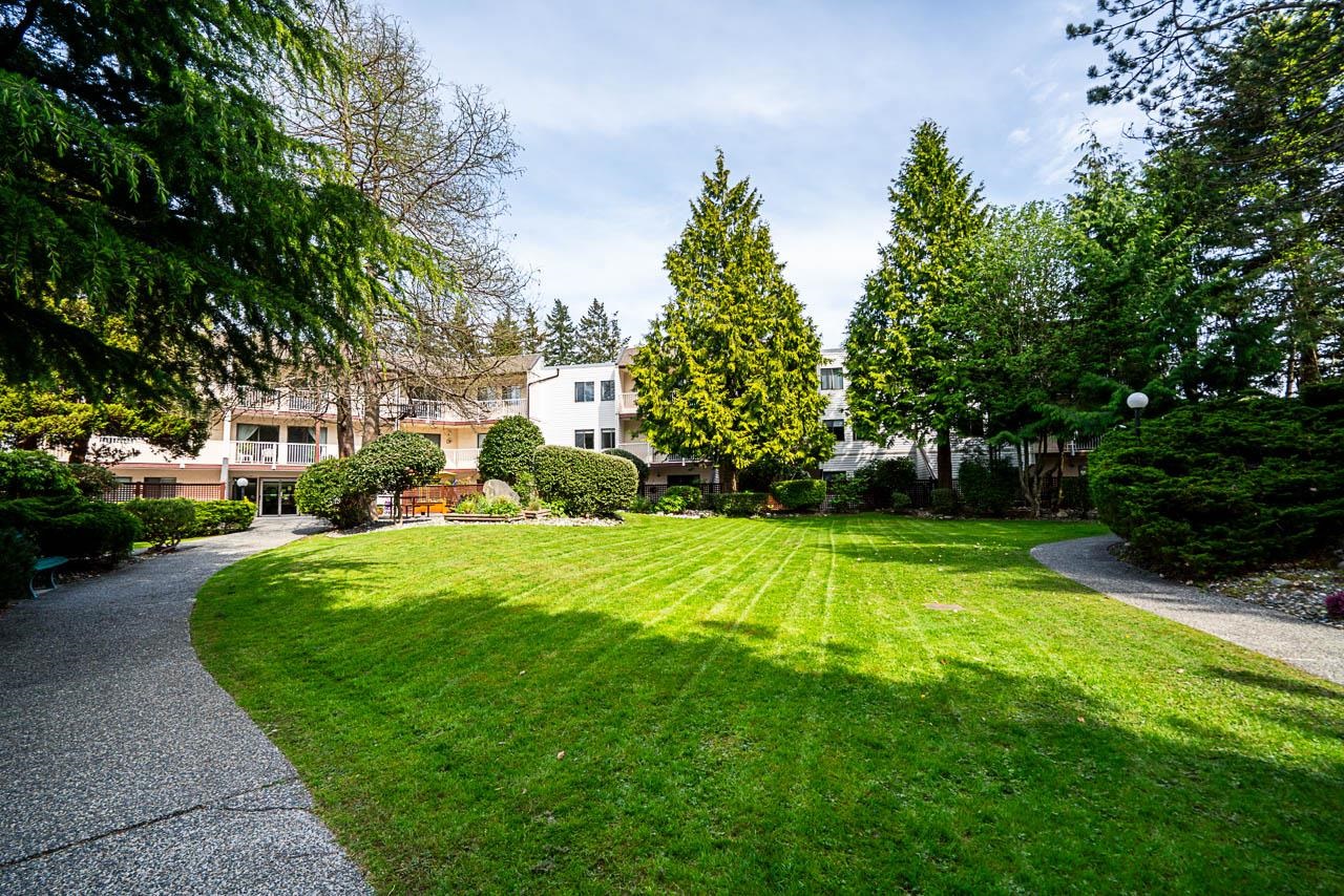 204-12890 17 Avenue, Surrey, BC, V4A 1T5 photo 3