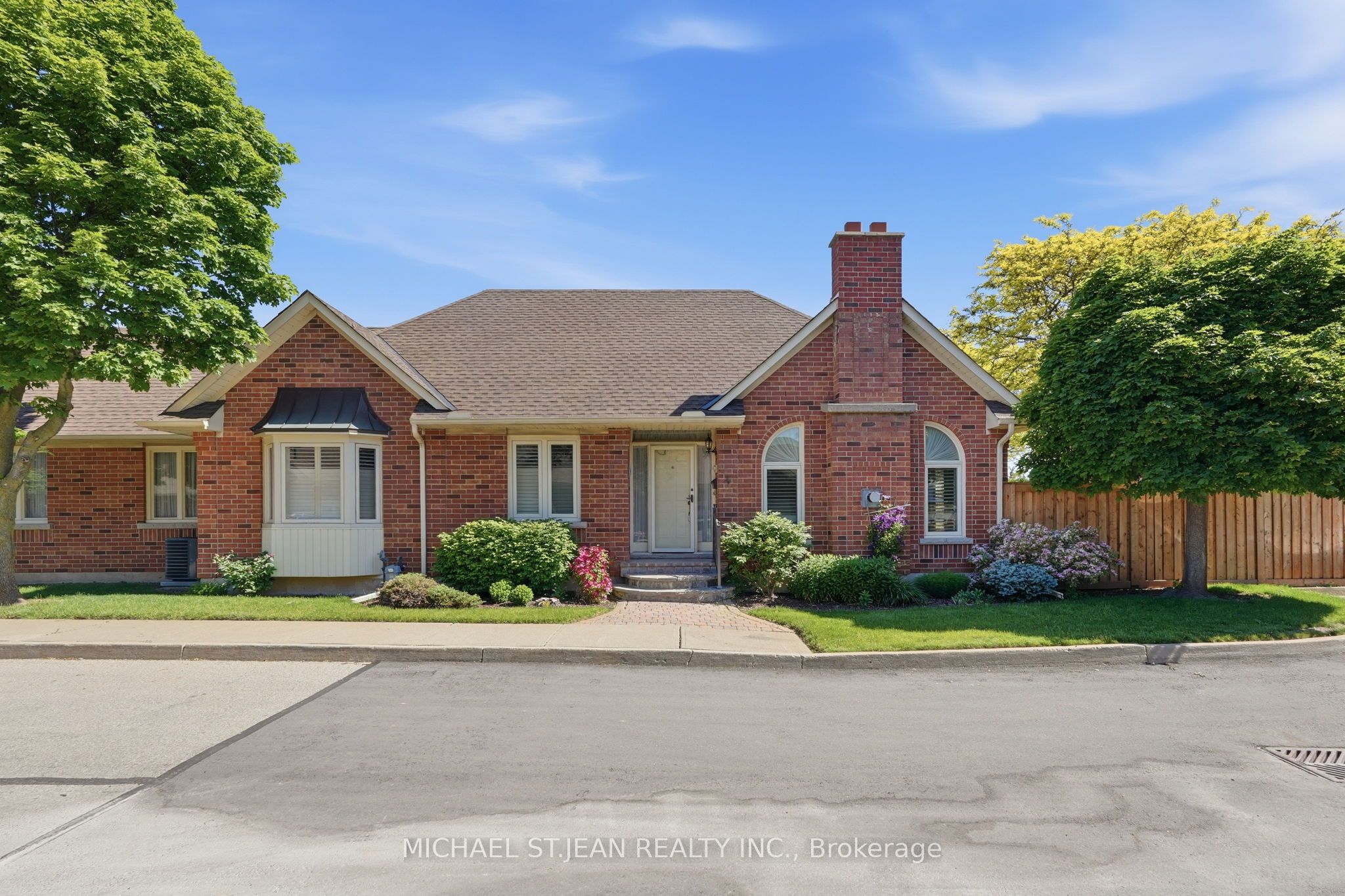 Additional image 2 of 4-590 8 Highway, Hamilton, ON, L8G 5G4