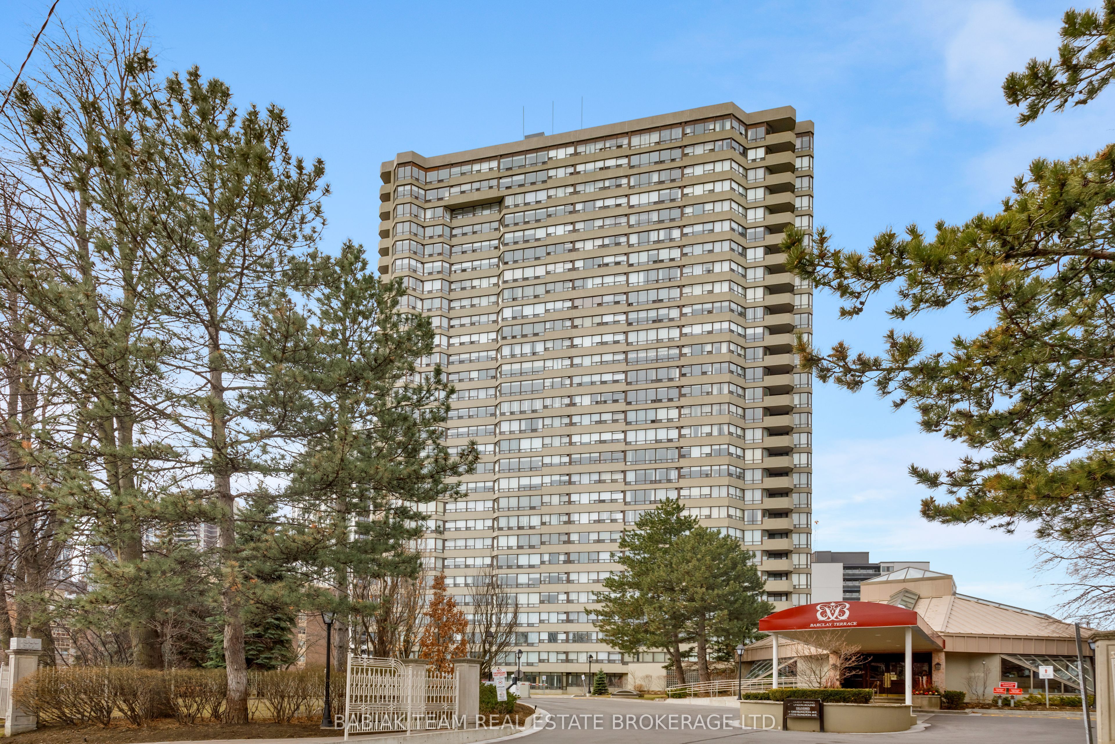303-1300 Islington Avenue, Toronto, ON, M9A 5C4