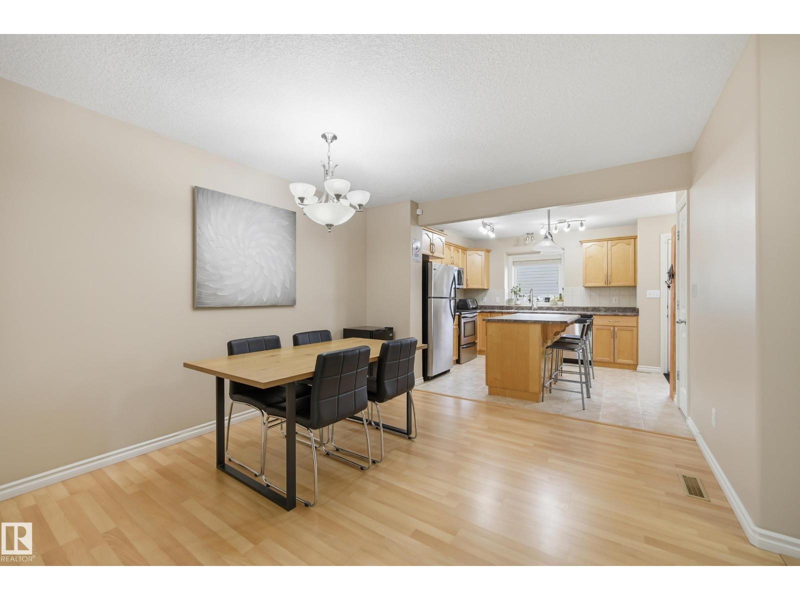 11337 76 Avenue NW, Edmonton, AB, T6G0K3 photo 5