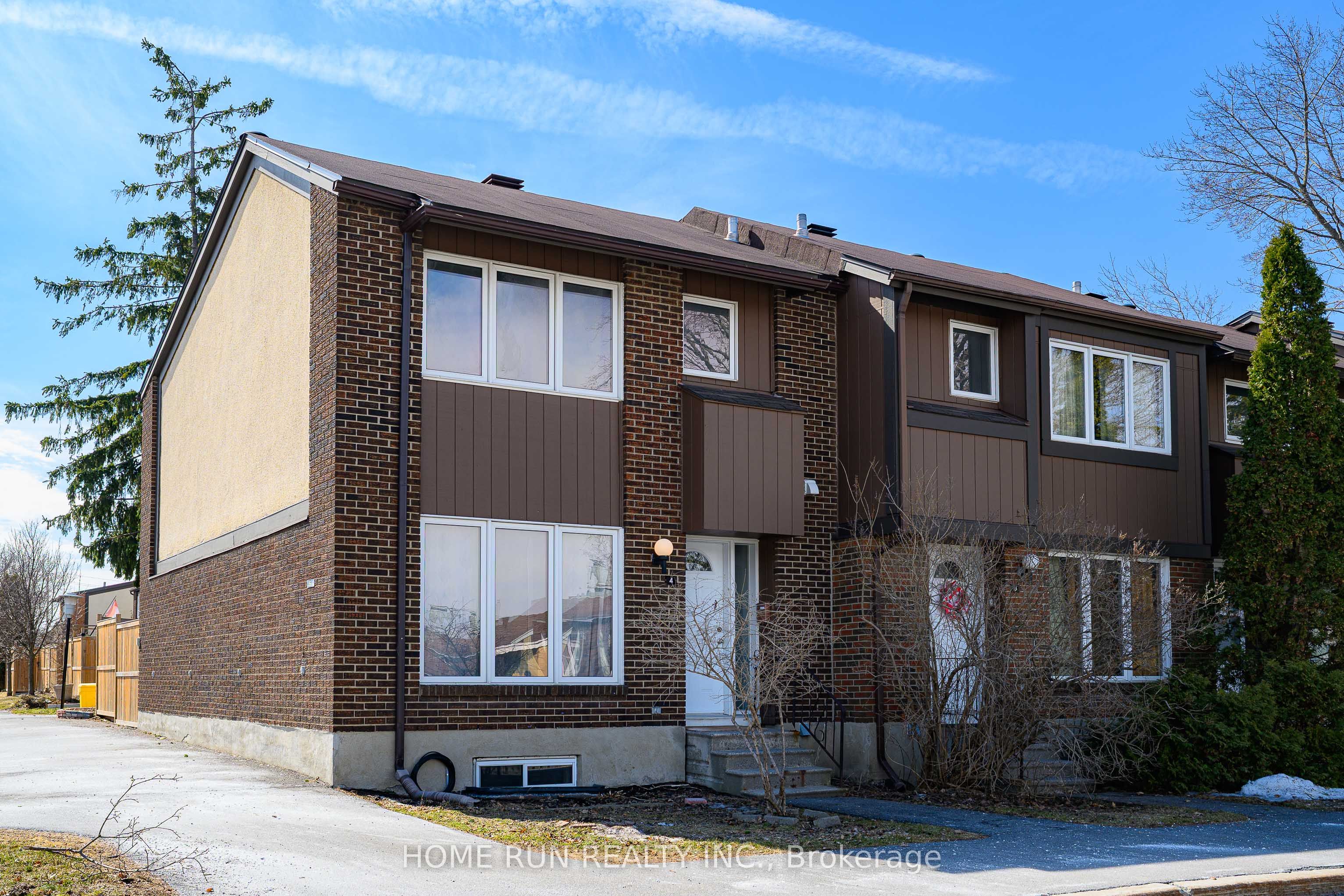 Additional image 2 of 4-2111 Montreal Road, Ottawa, ON, K1J 8M8