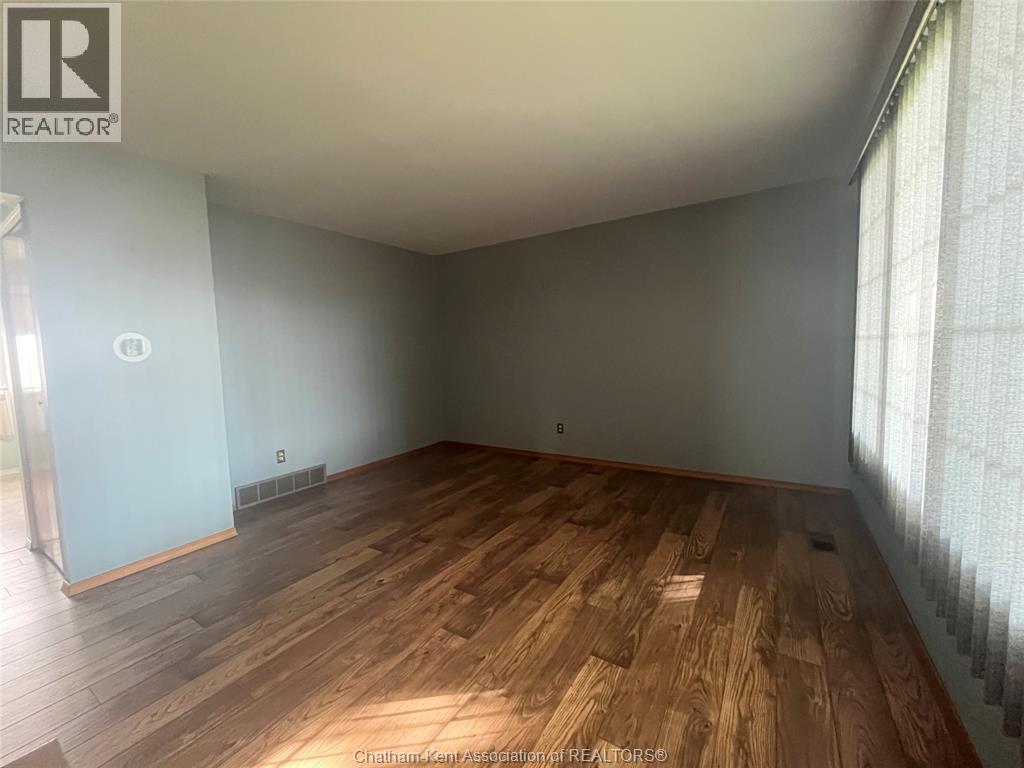 183 Michener Road, Chatham, ON, N7L4X4 photo 3
