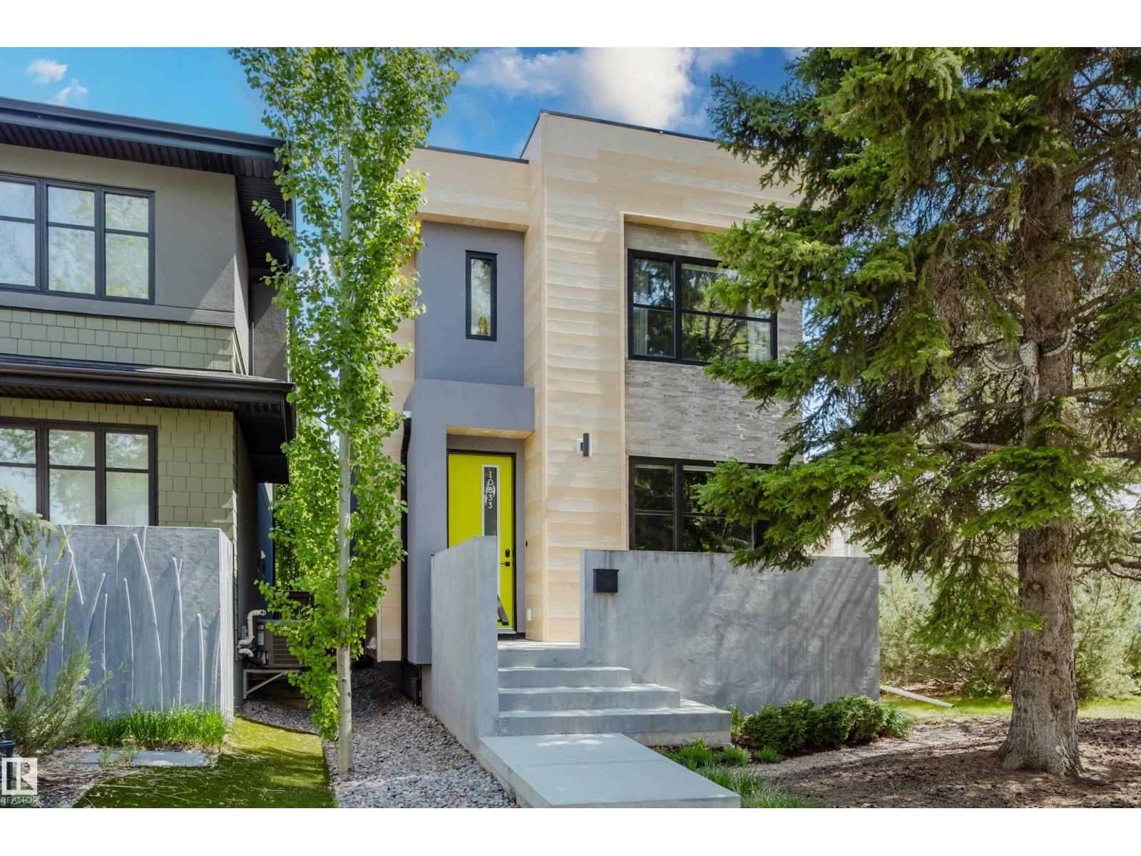 10833 140 Street NW, Edmonton, AB, T5M1S4