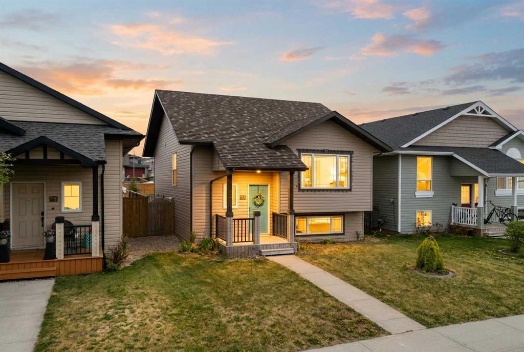 71 Long Close, Red Deer, AB, T4R 0J4