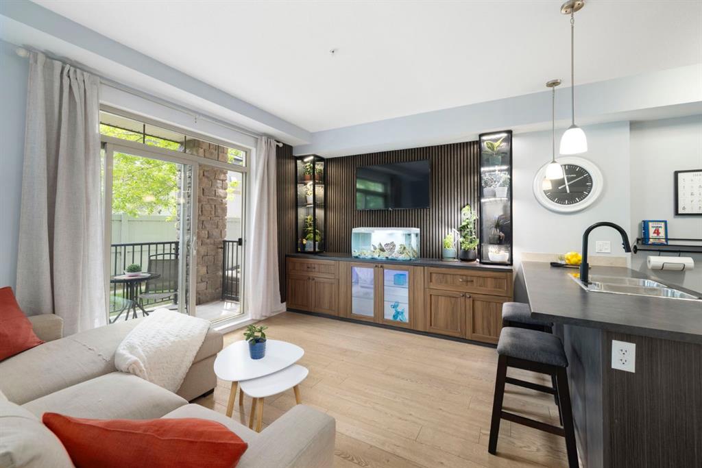 107-117 Copperpond Common SE, Calgary, AB, T2Z 5E2