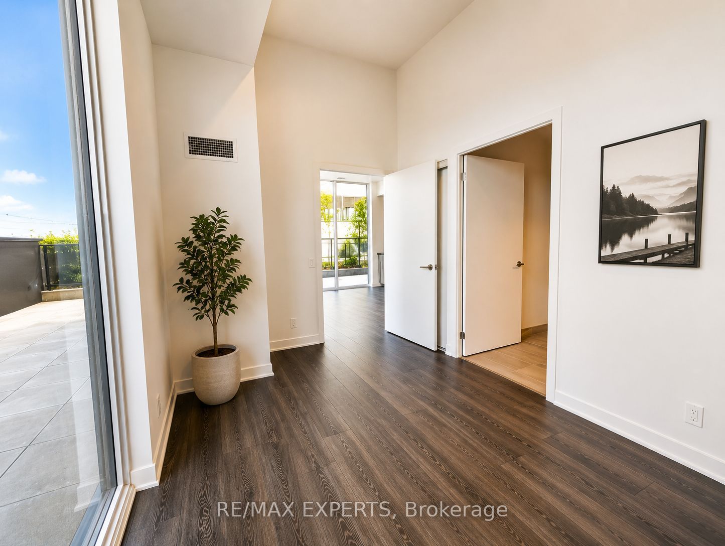 402-10 Flavelle Trail, Vaughan, ON, L4L 1V8 photo 4