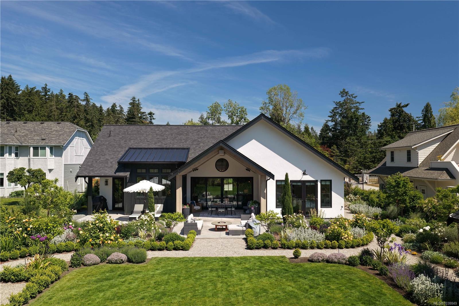 839 Clayton Road, North Saanich, BC, V8L 5M3