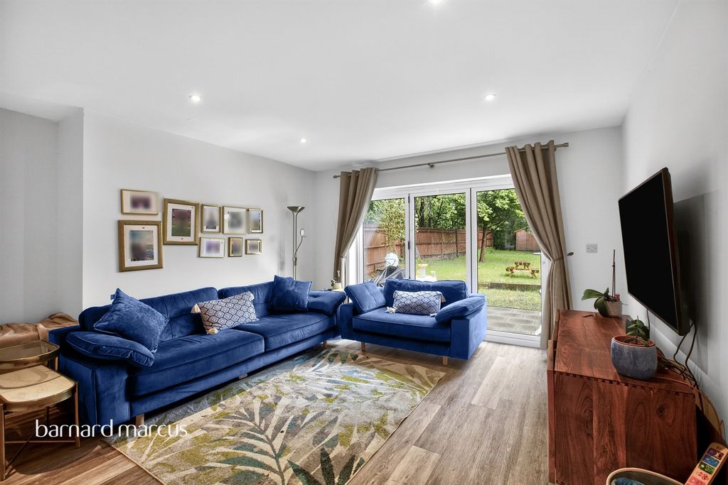 Additional image 2 of 4 bed property for saleLondon Road, Redhill RH1