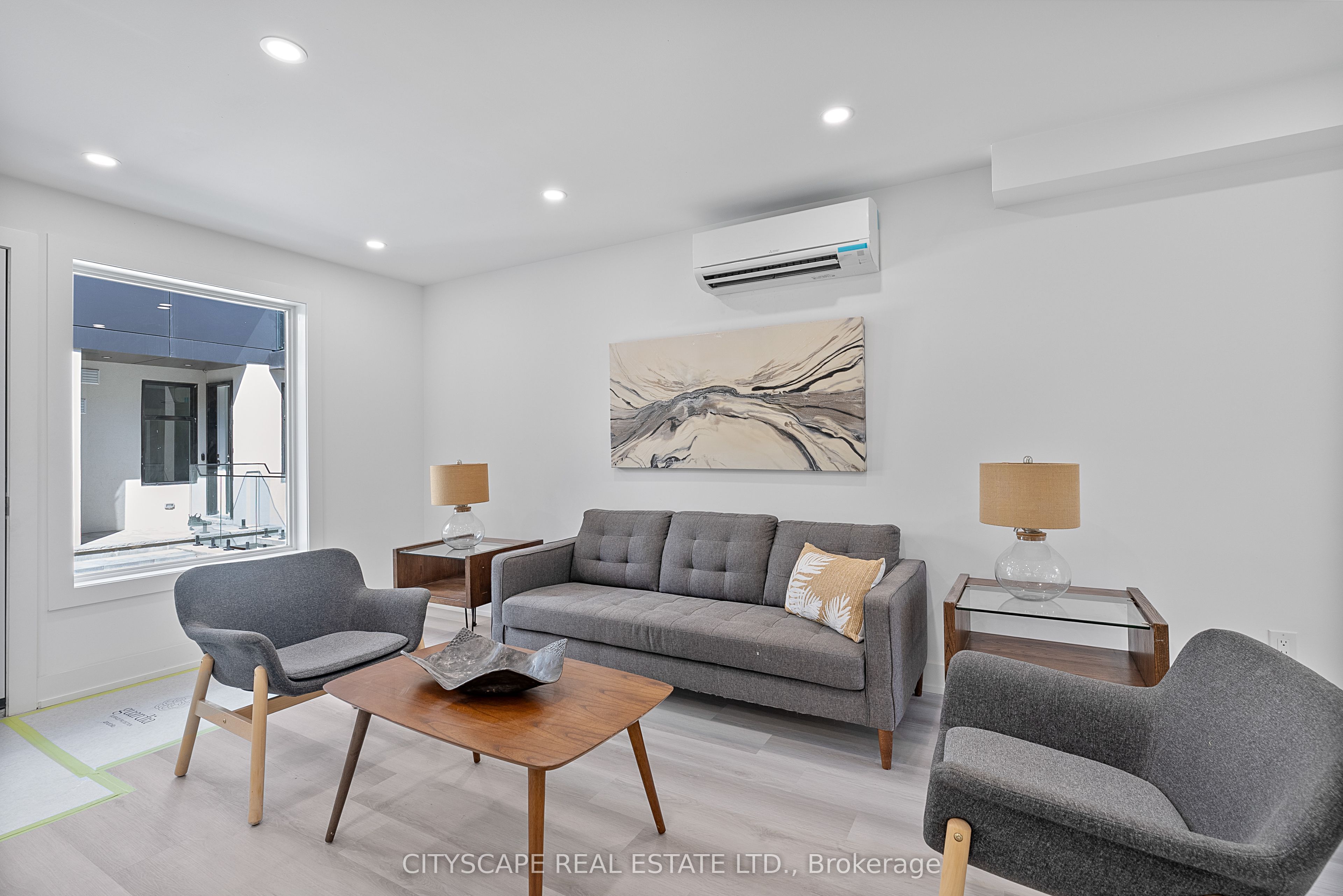 5 Gdn Ste-591 Oakwood Avenue, Toronto, ON, M6E 2X8 photo 2