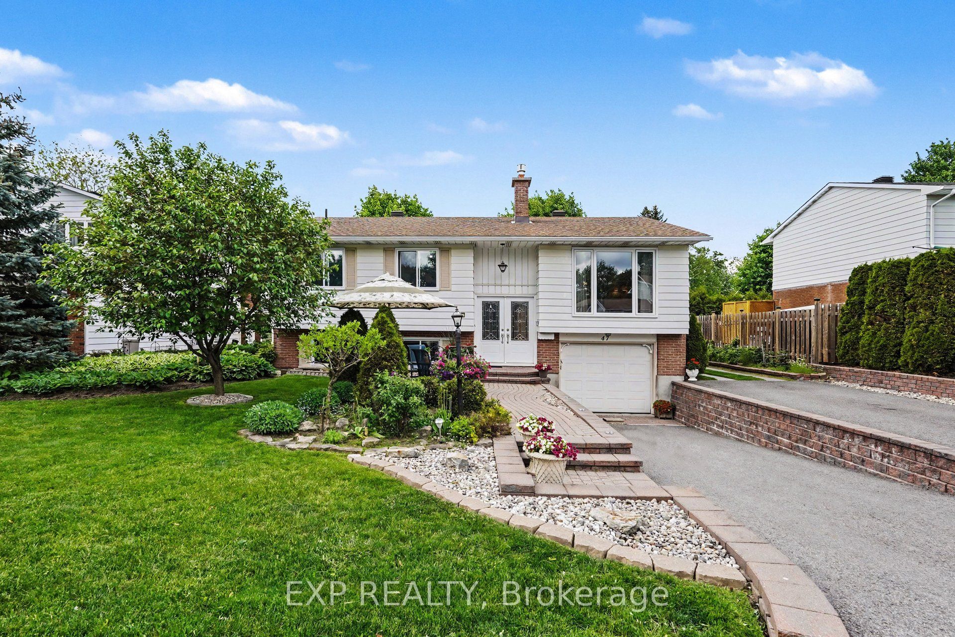 47 Langholm Crescent, Ottawa, ON, K2J 2H1