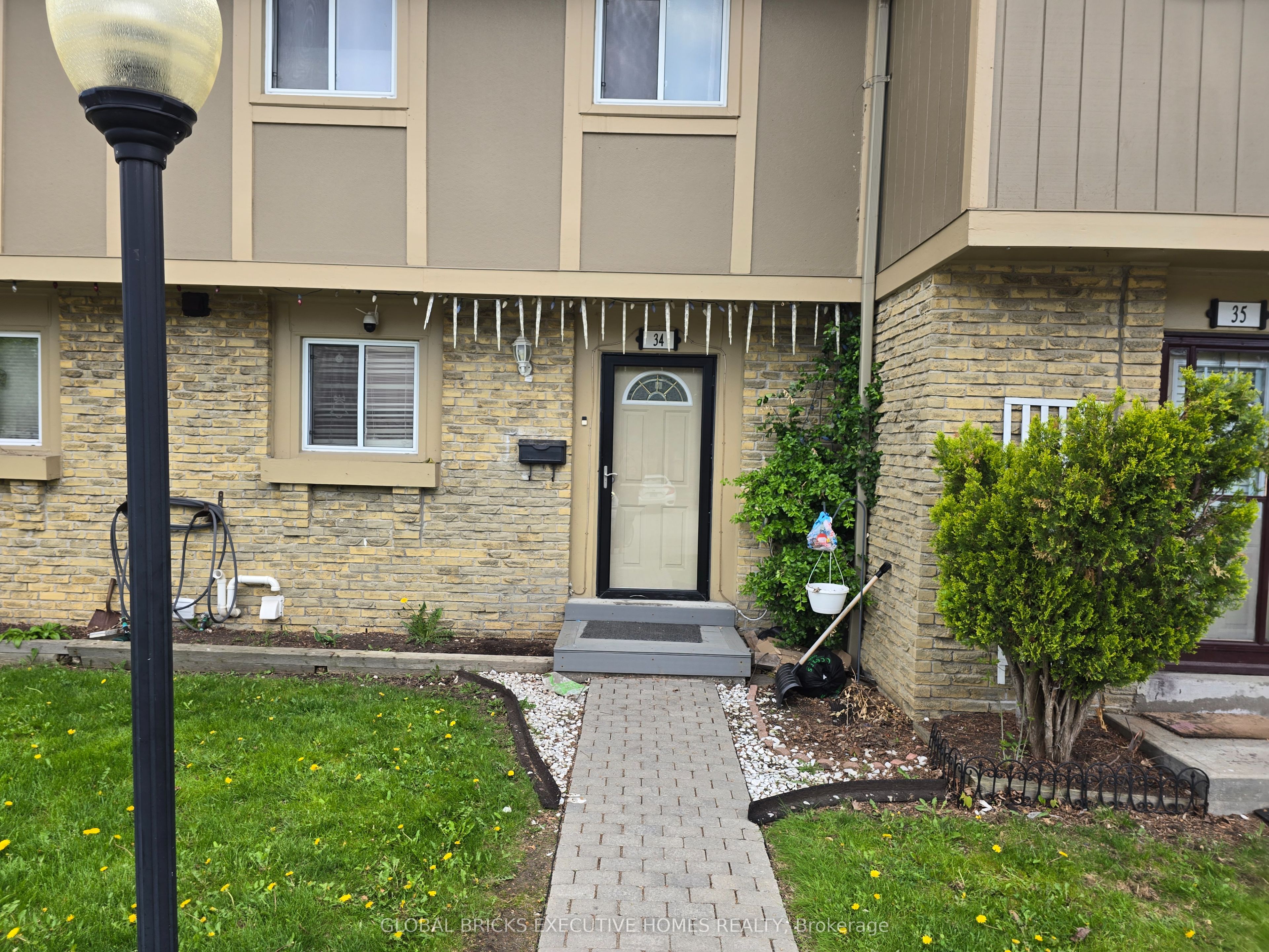 34-57 Hansen Road N, Brampton, ON, L6V 3C6