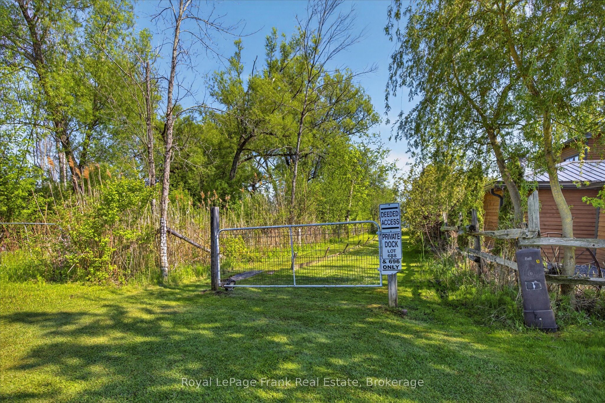 688 North Shore Drive E, Otonabee-south Monaghan, ON, K0L 1B0 photo 3